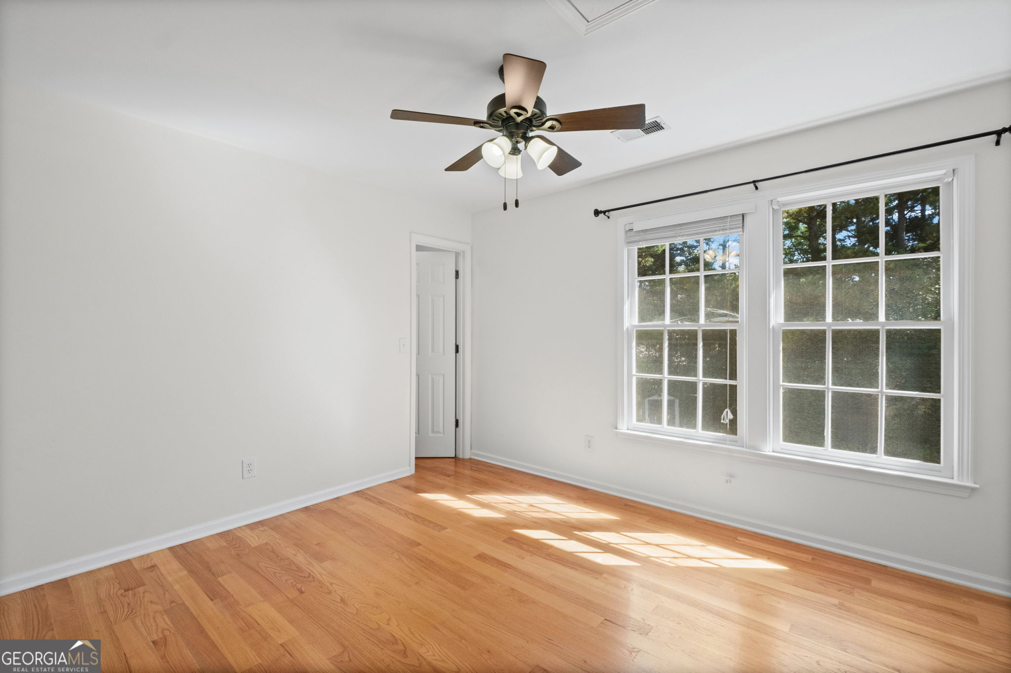 293 Grand Manor Drive Property Photo 30