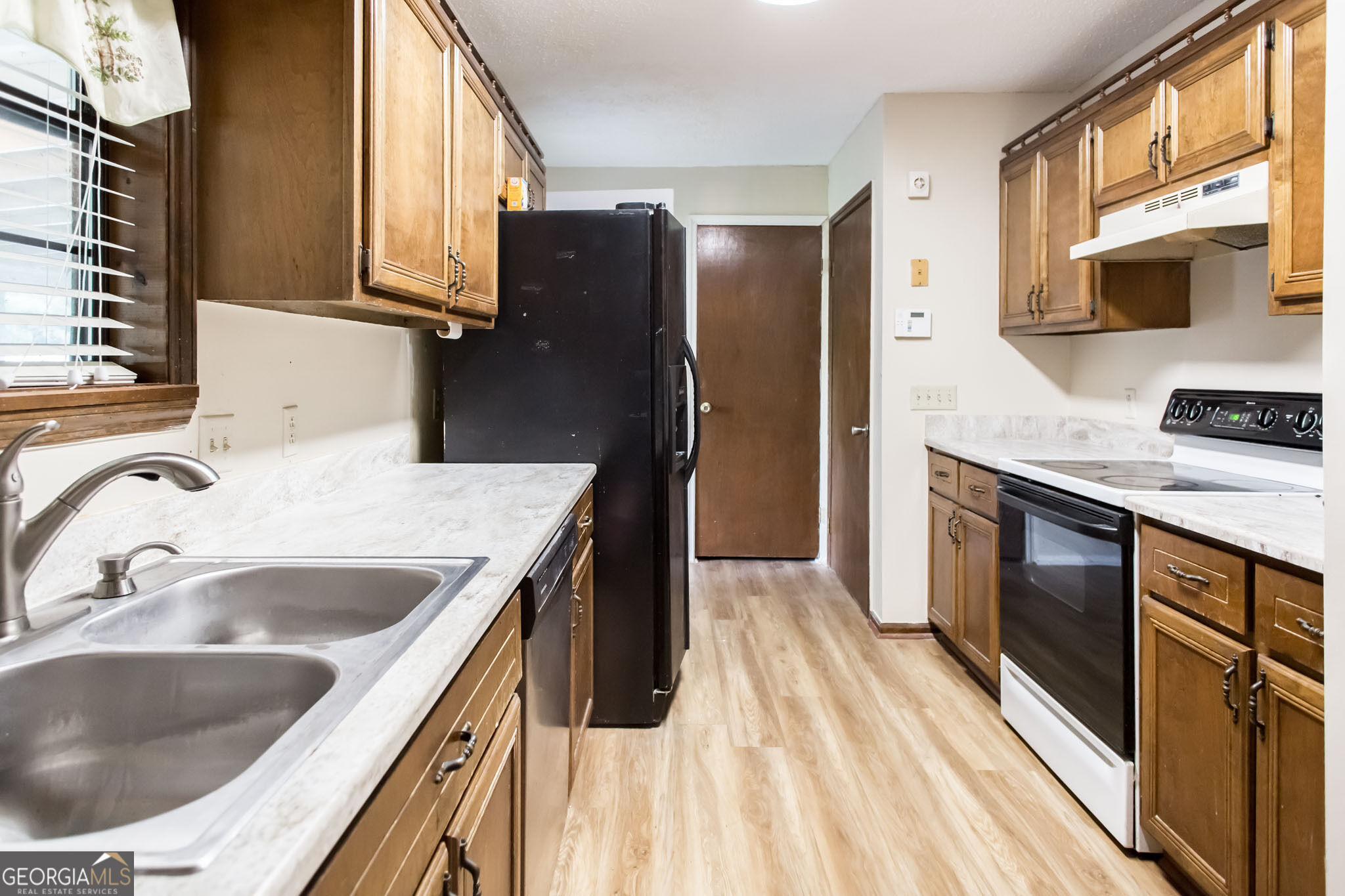 3929 Memorial Drive Property Photo 15