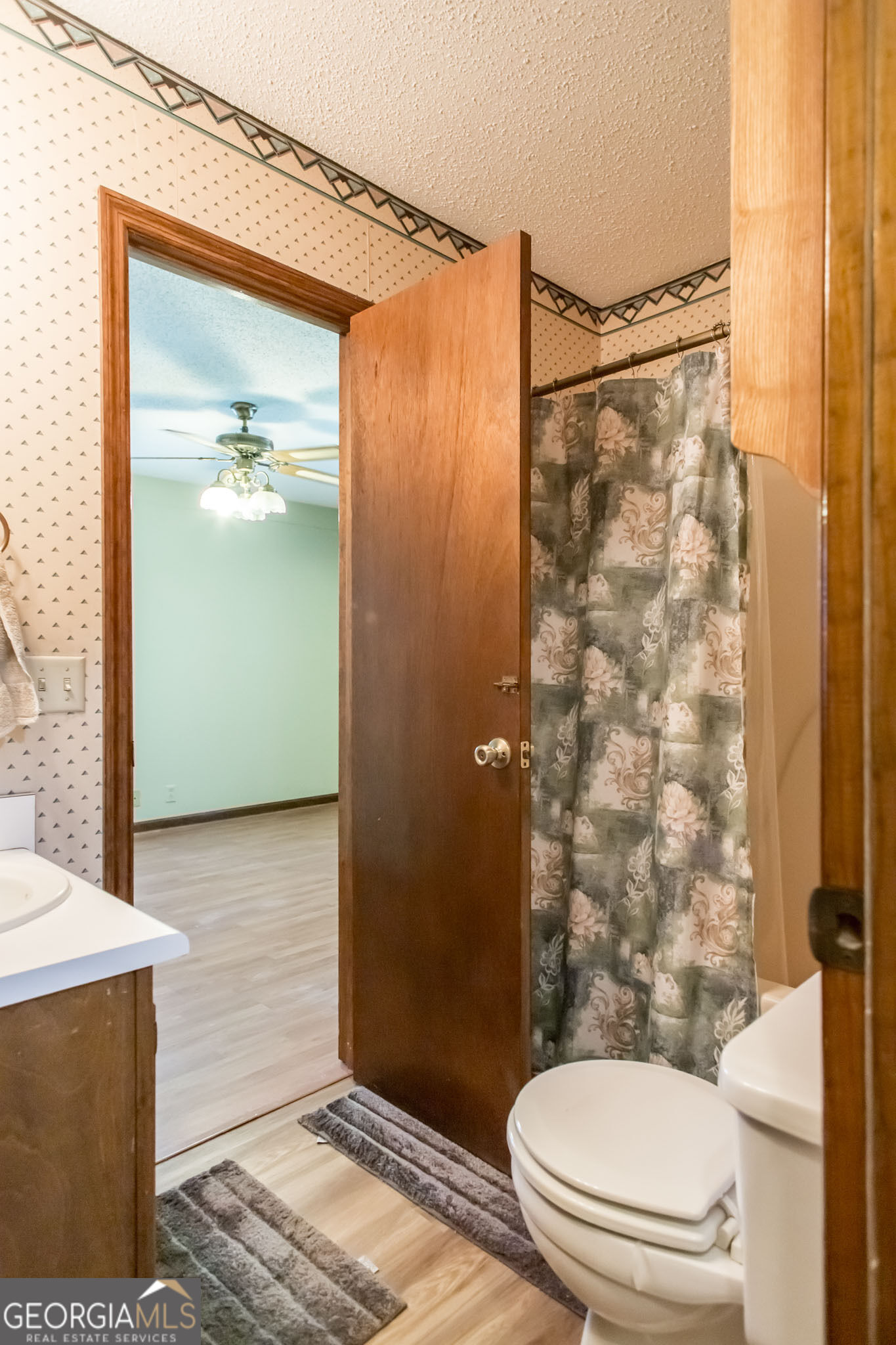 3929 Memorial Drive Property Photo 19