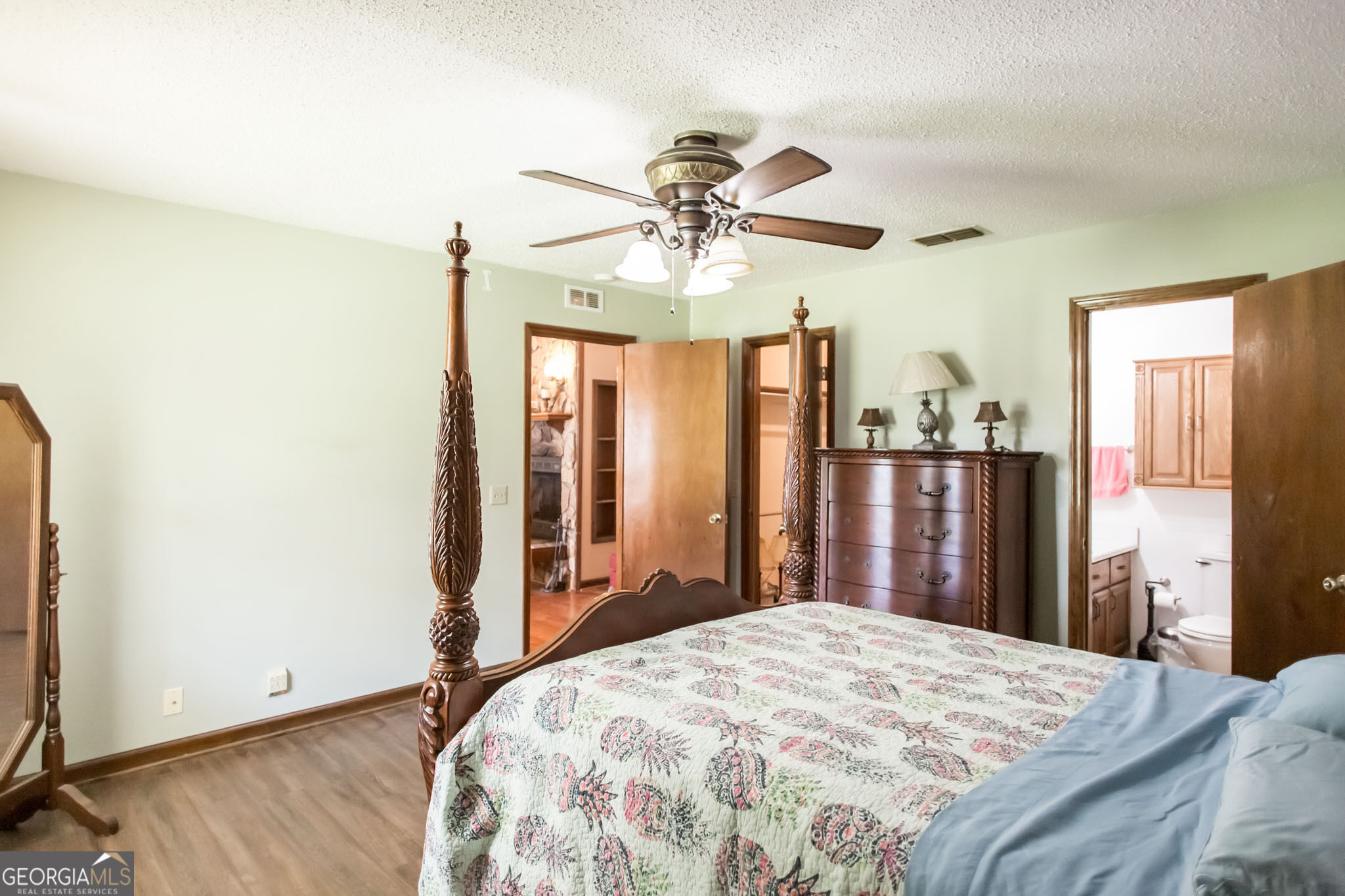 3929 Memorial Drive Property Photo 26