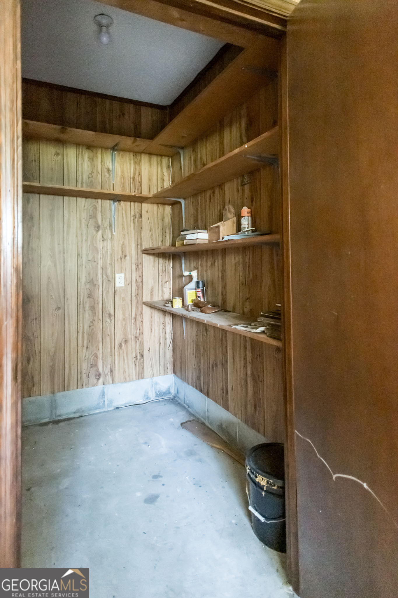 3929 Memorial Drive Property Photo 32