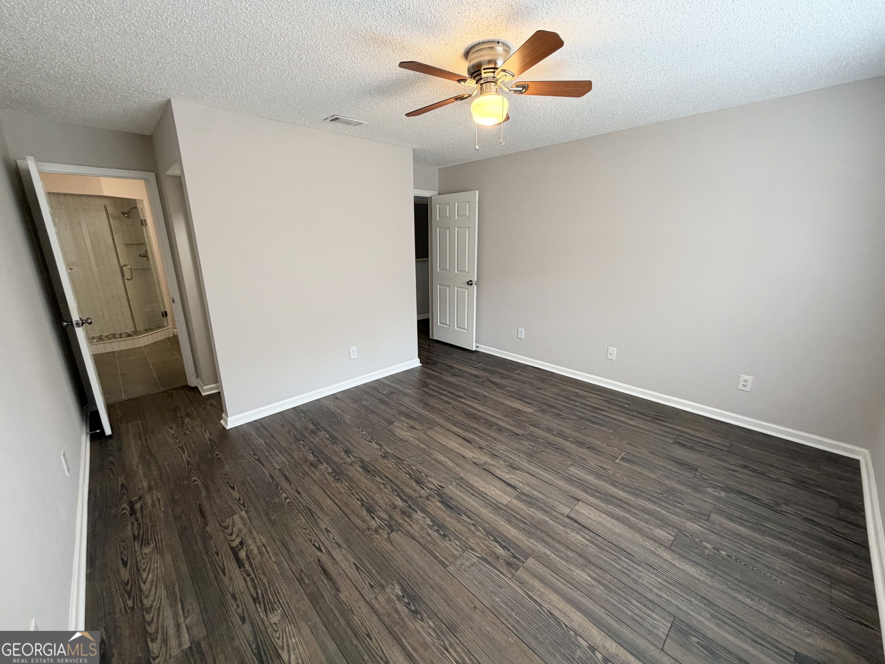 1015 Ridgefield Drive Property Photo 15