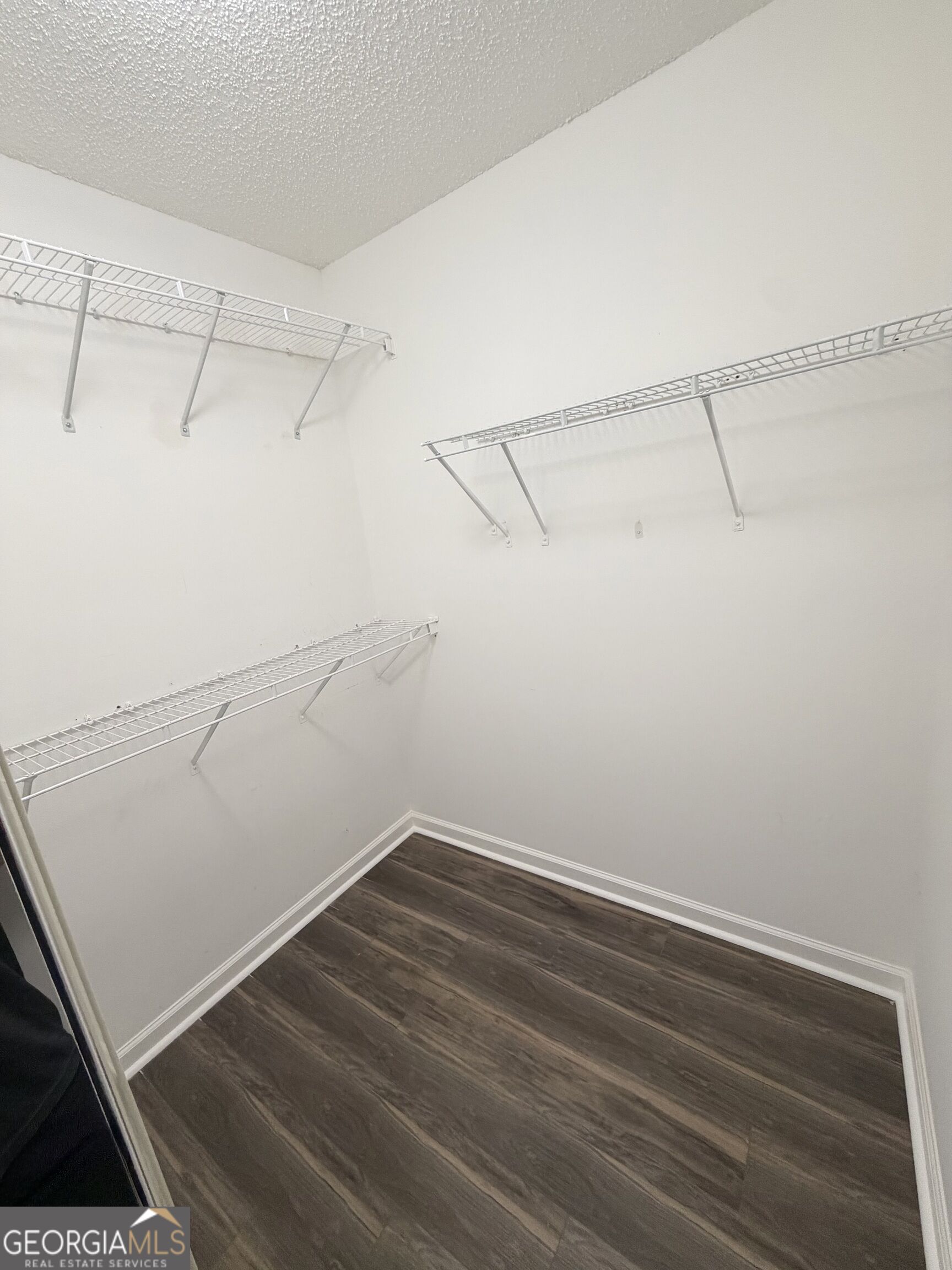 1015 Ridgefield Drive Property Photo 16