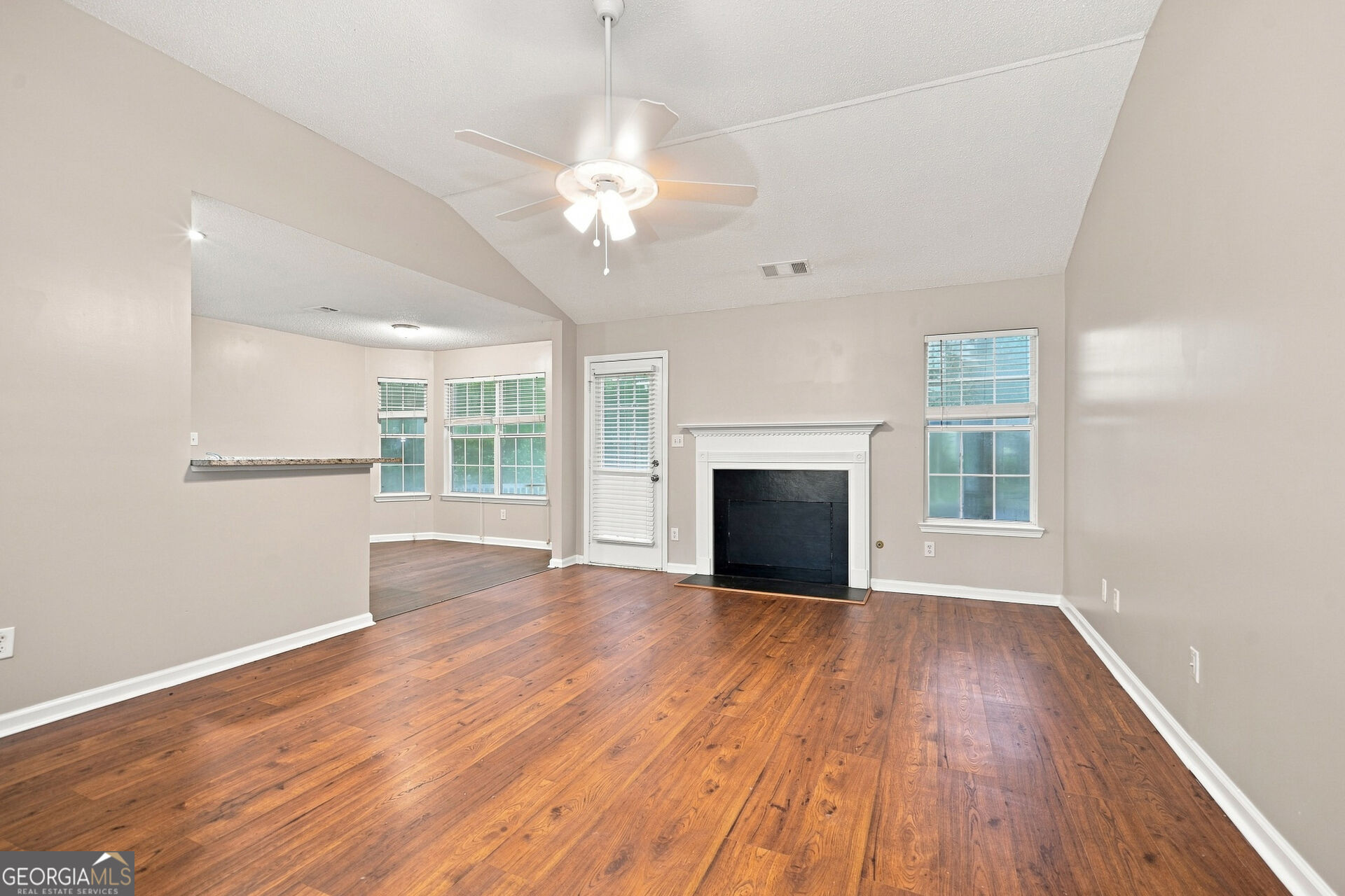 125 River View Court Property Photo 7
