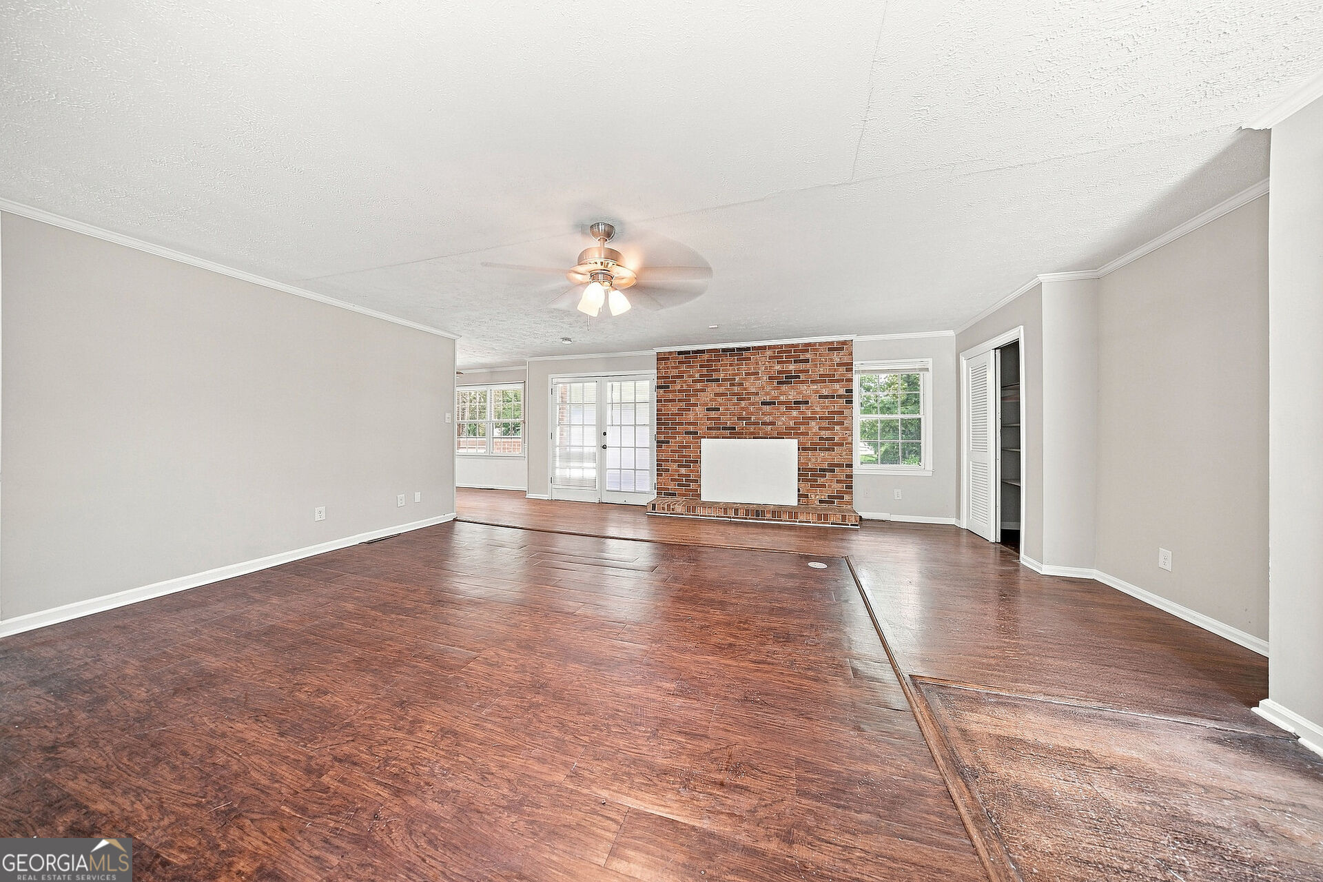 10134 Westview Drive Sw Property Photo 3