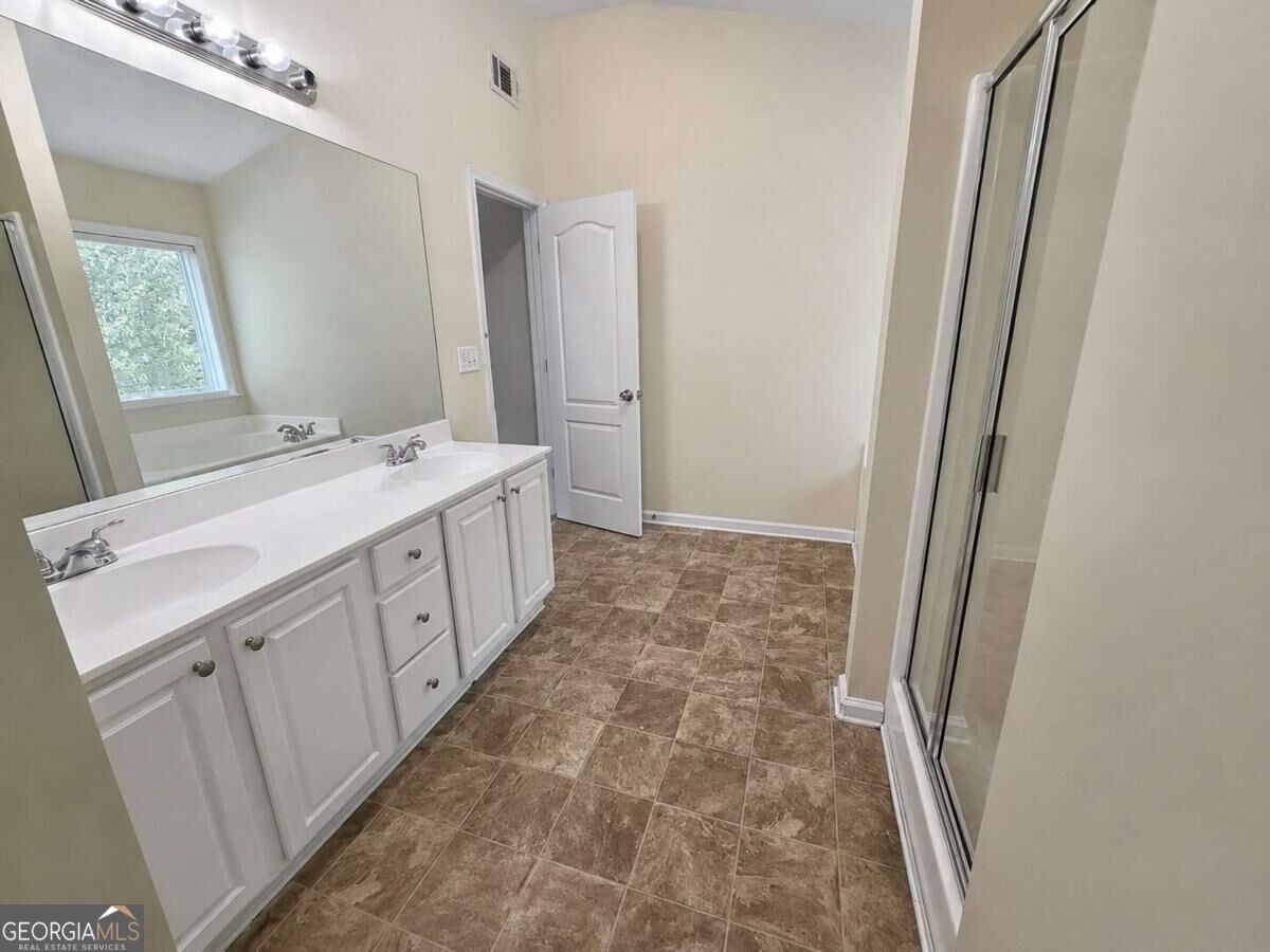 3568 Park Hill Circle Property Photo 18