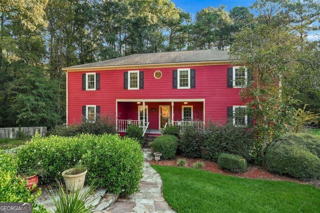 144 Shadow Lake Drive SW