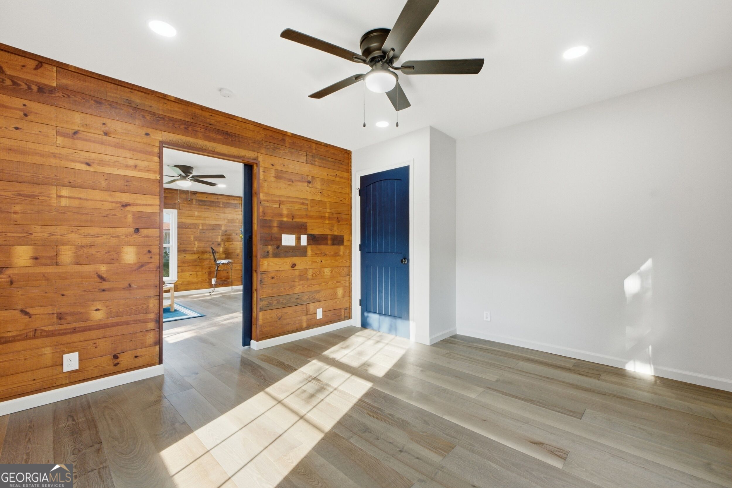 5709 High Street Property Photo 6