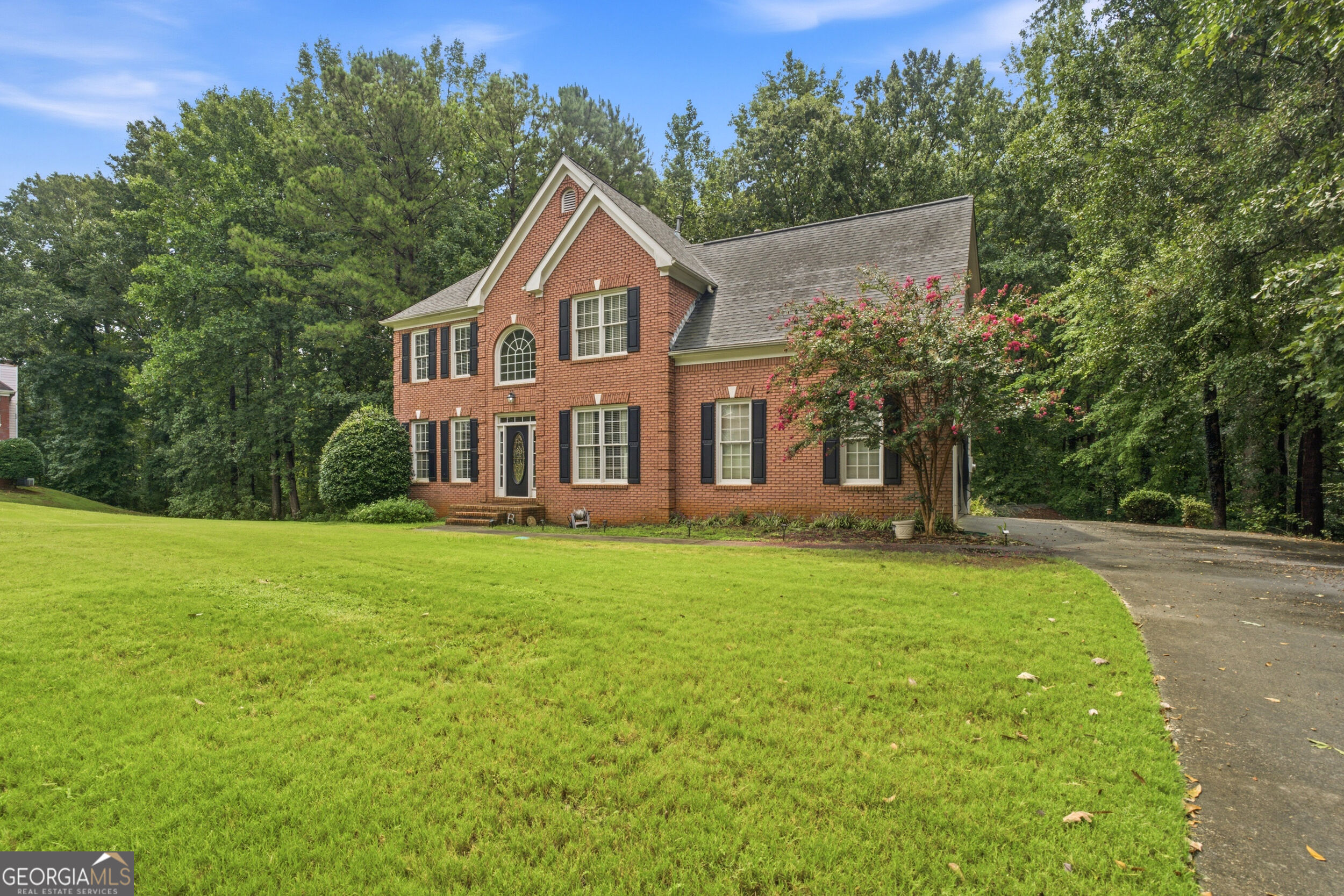 605 Trophy Lane Property Photo 2