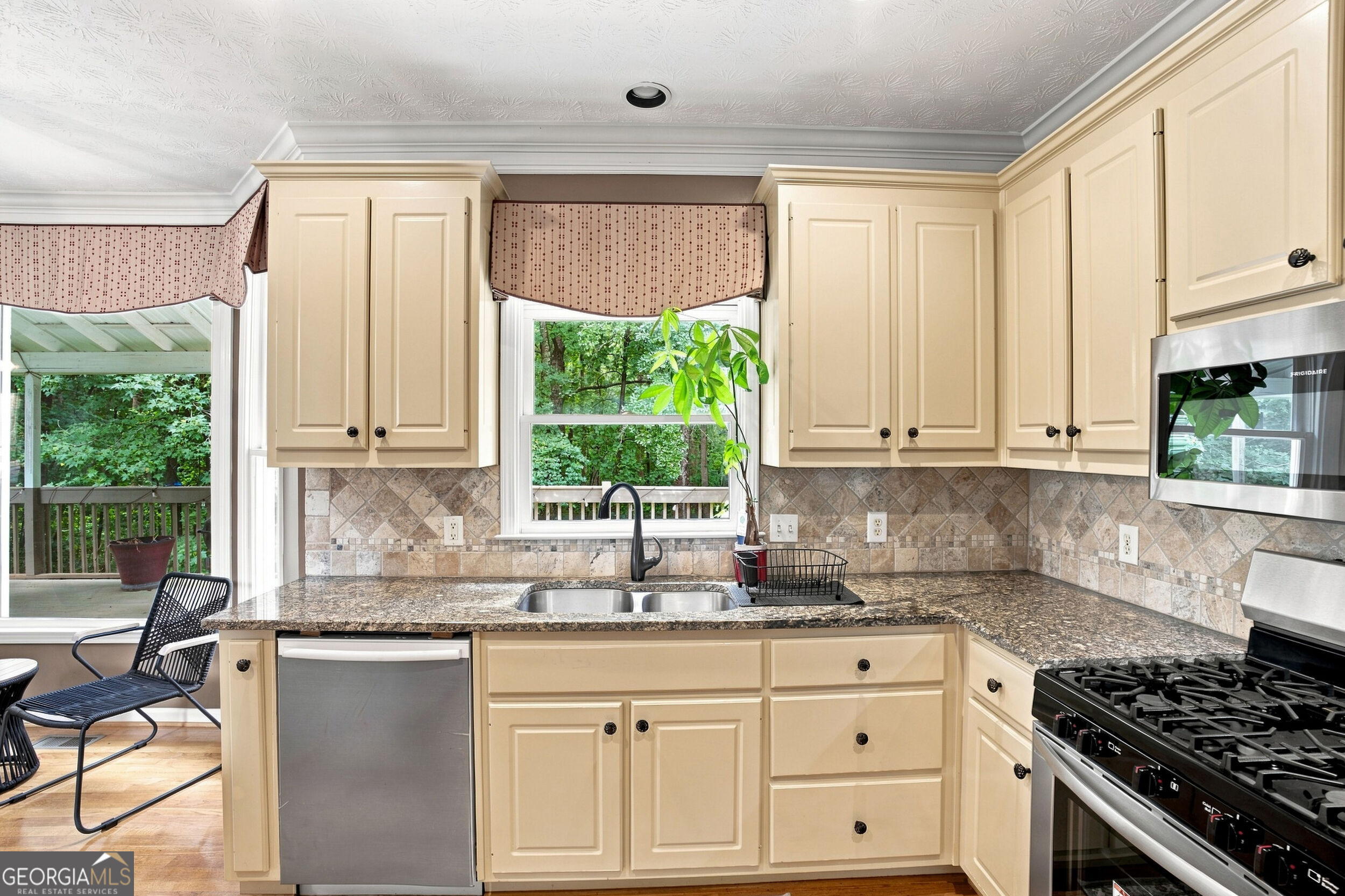 605 Trophy Lane Property Photo 17