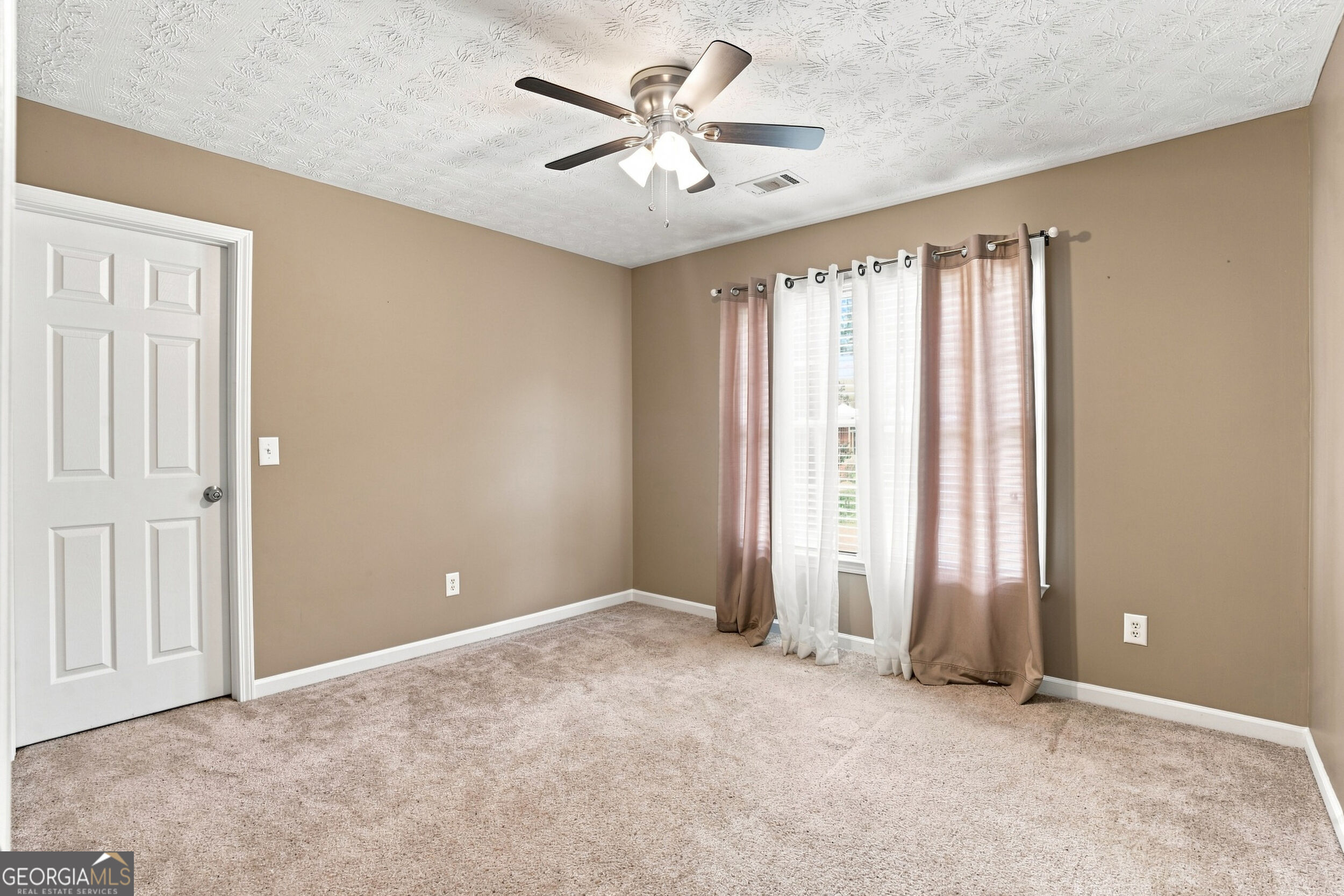 605 Trophy Lane Property Photo 27