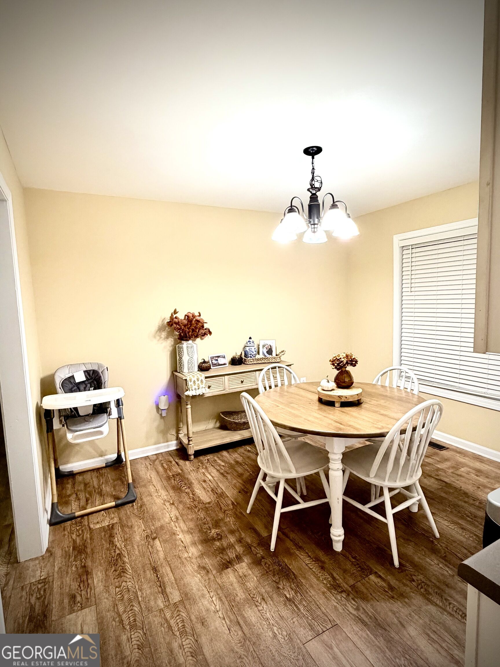 224 North Avenue Property Photo 6