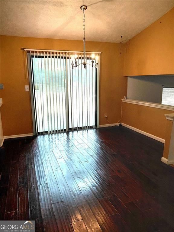 817 Forest Path Property Photo 9