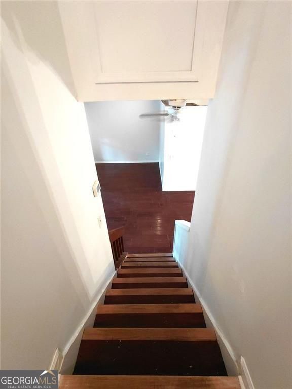 817 Forest Path Property Photo 10