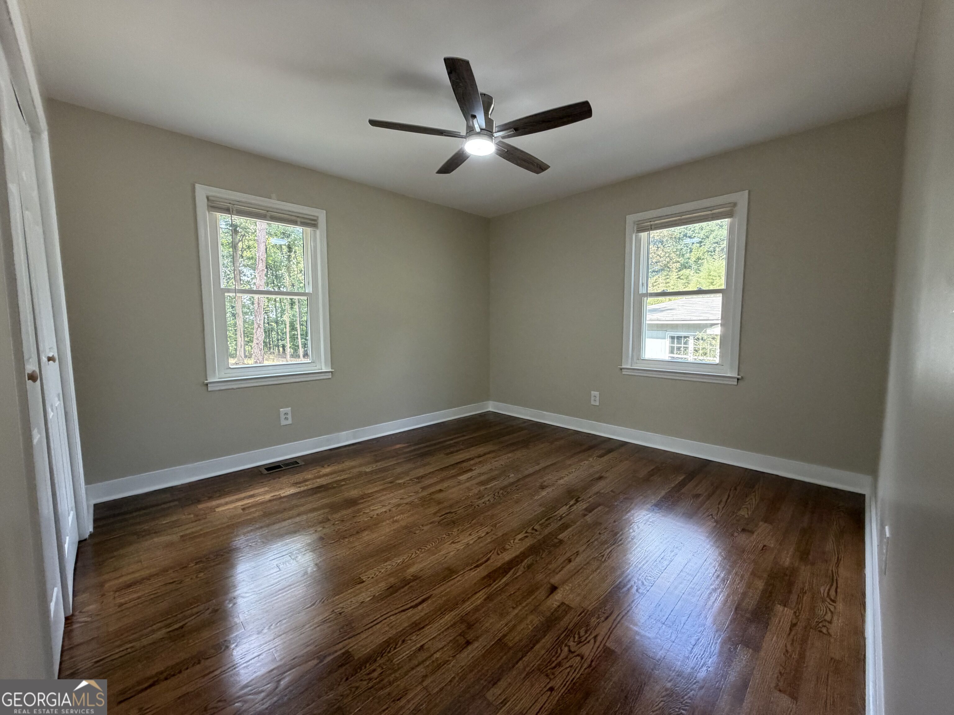897 Wanda Circle Property Photo 5