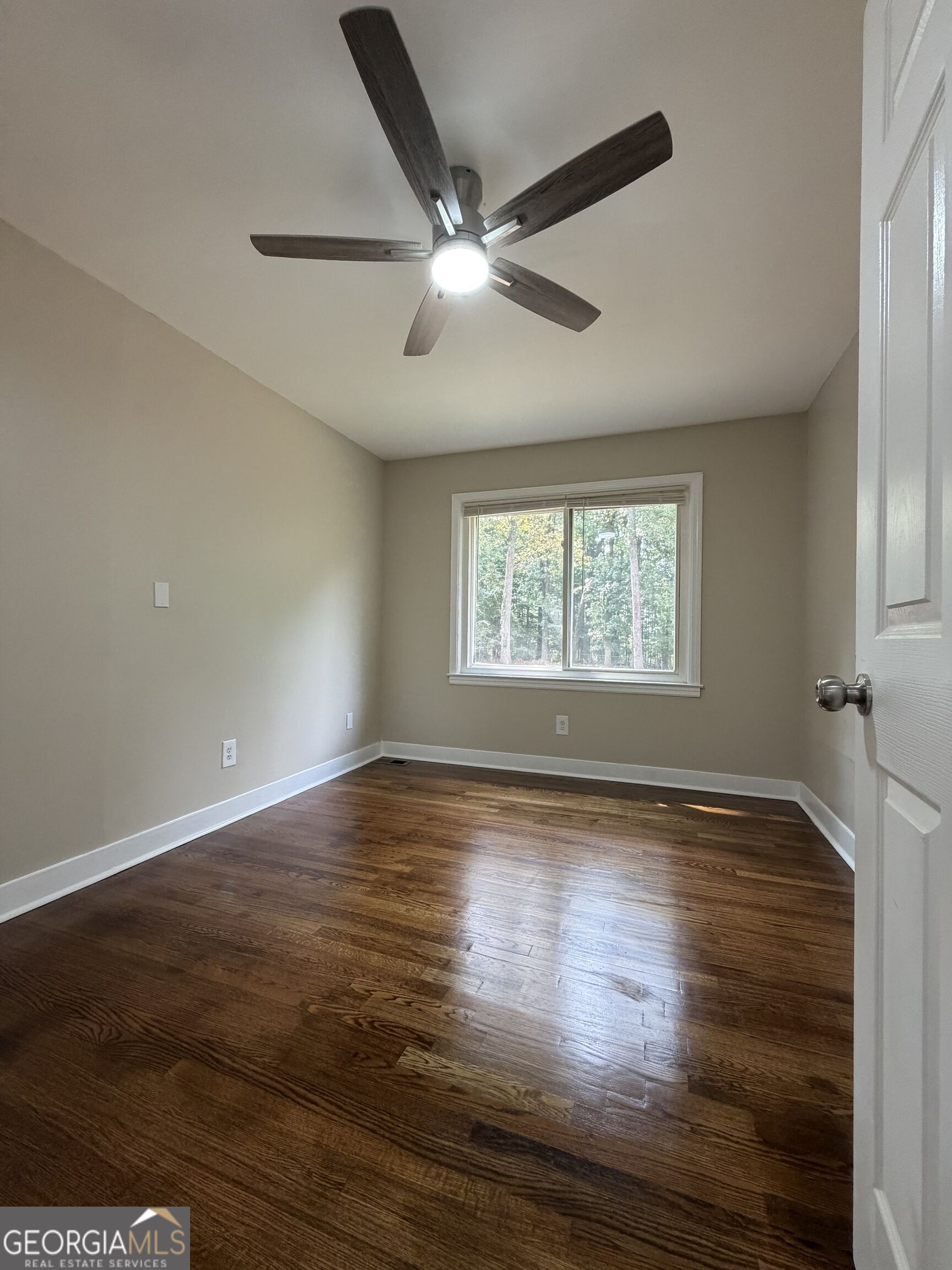 897 Wanda Circle Property Photo 6