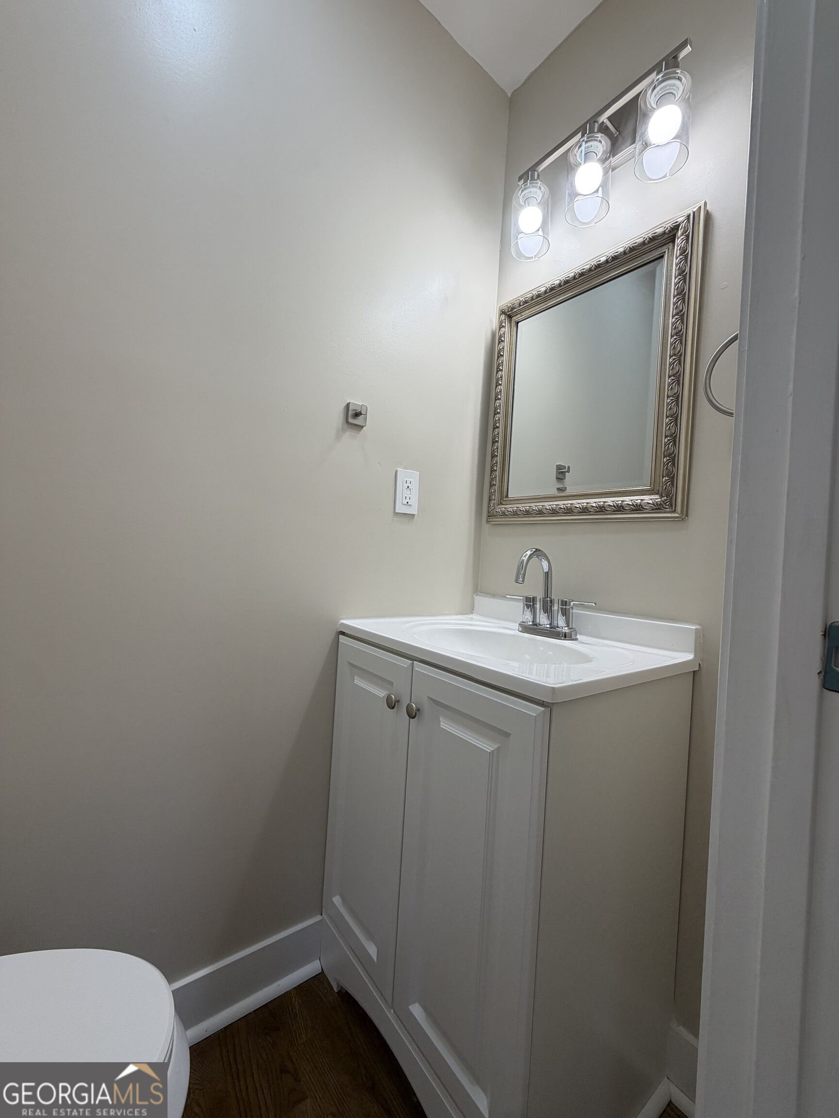 897 Wanda Circle Property Photo 9