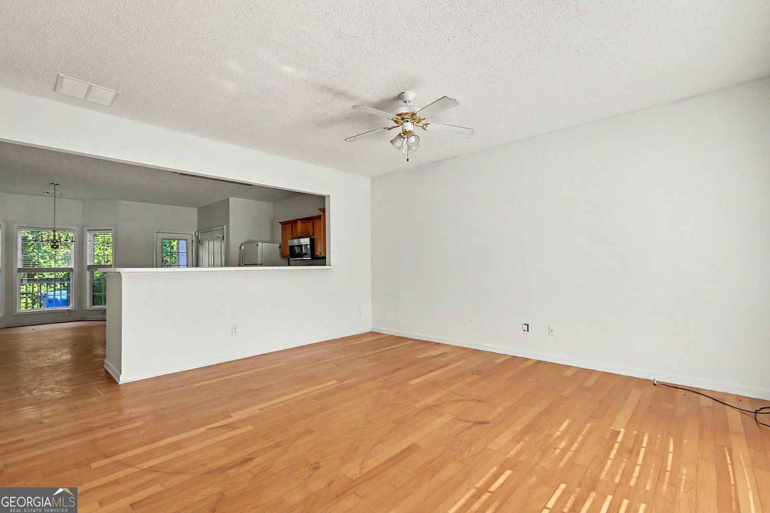 190 Madeline Court Property Photo 4