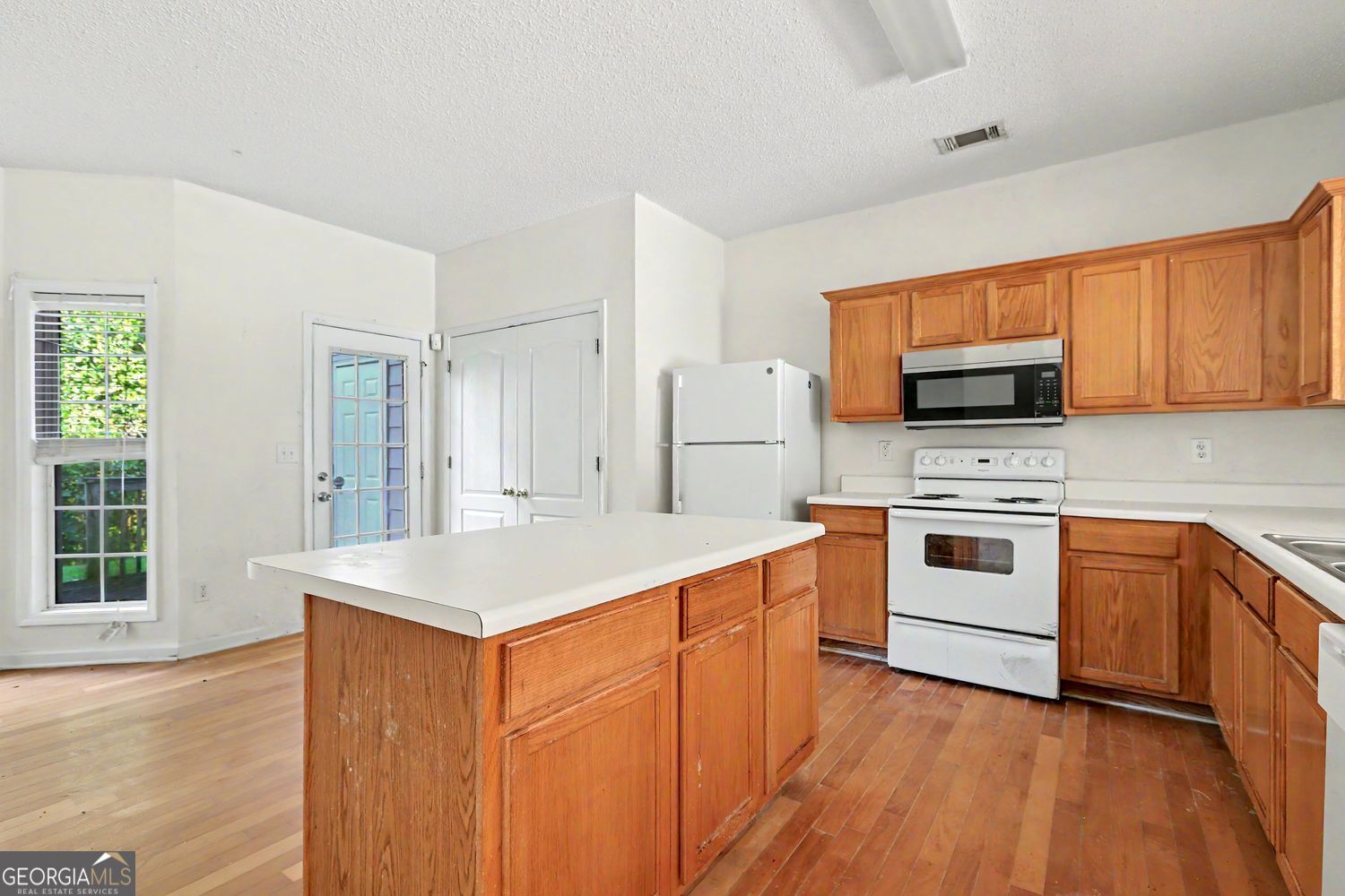 190 Madeline Court Property Photo 12