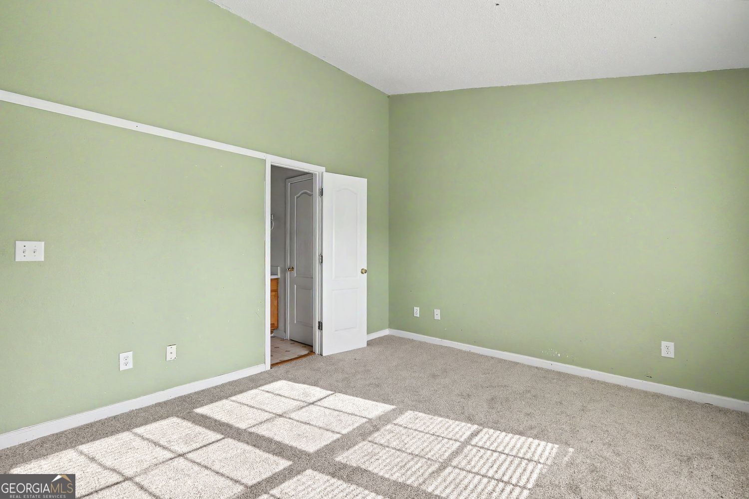 190 Madeline Court Property Photo 18