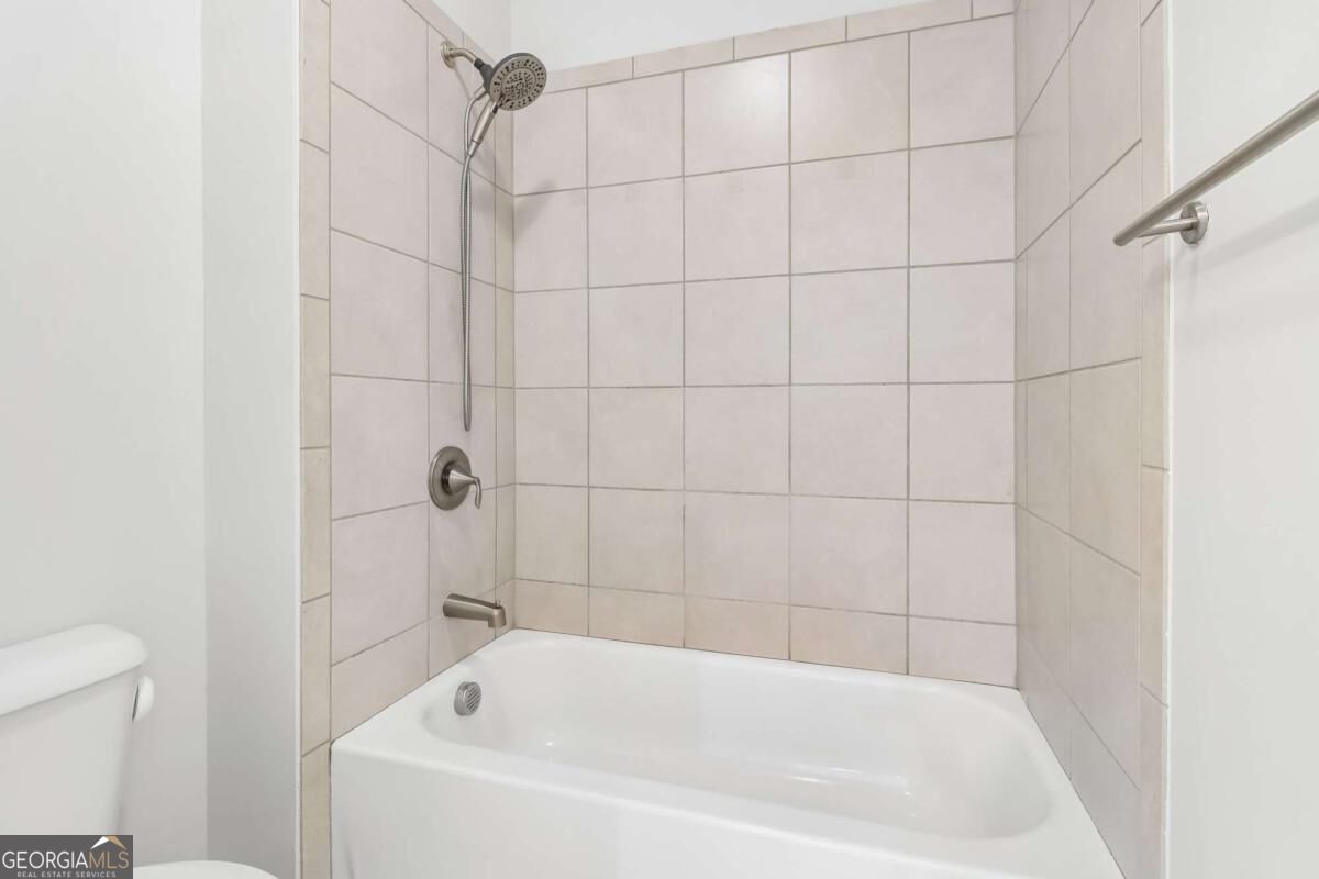 580 Avondale Hills Drive Property Photo 41