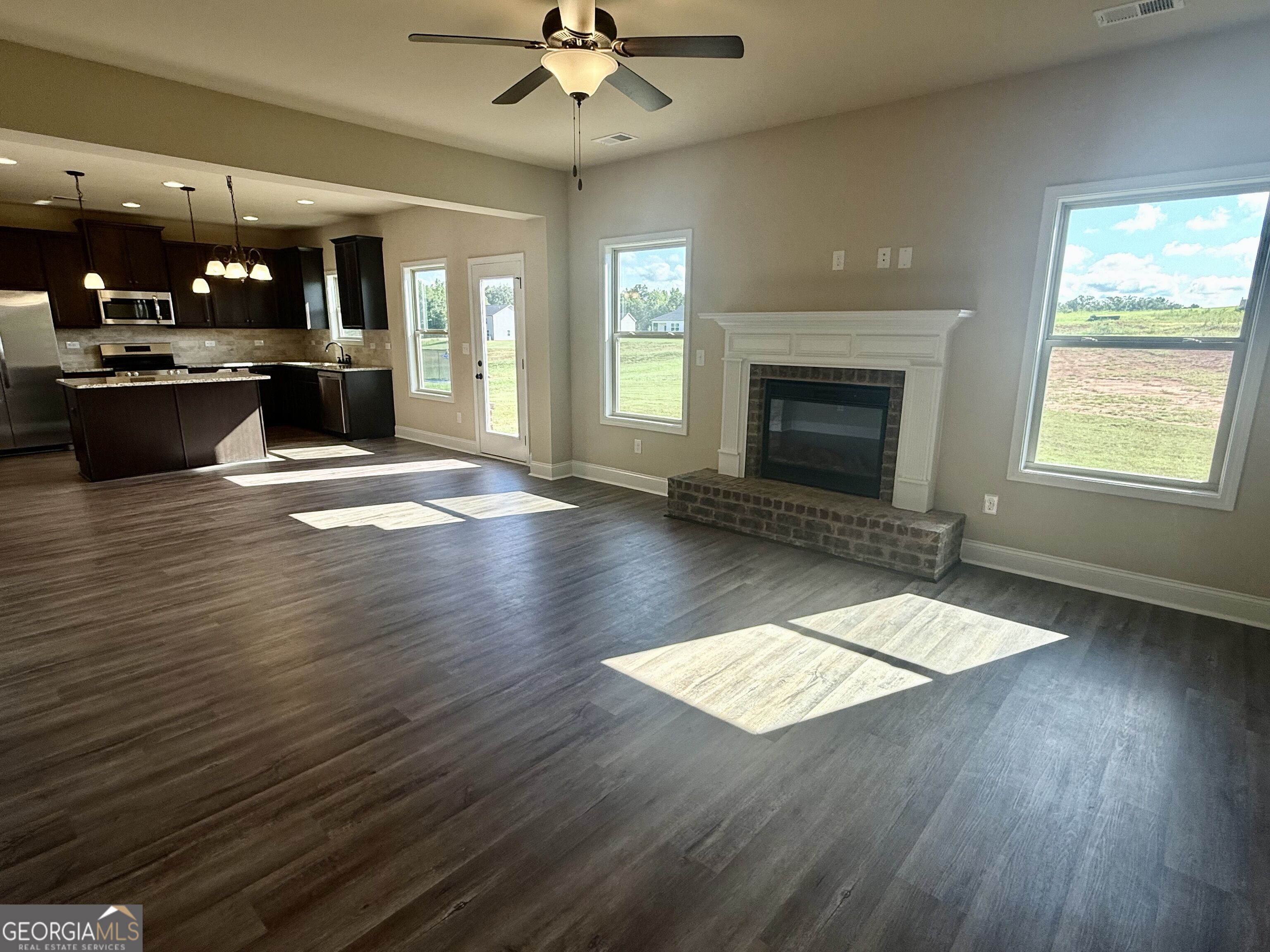 145 Hounds Way Property Photo 6