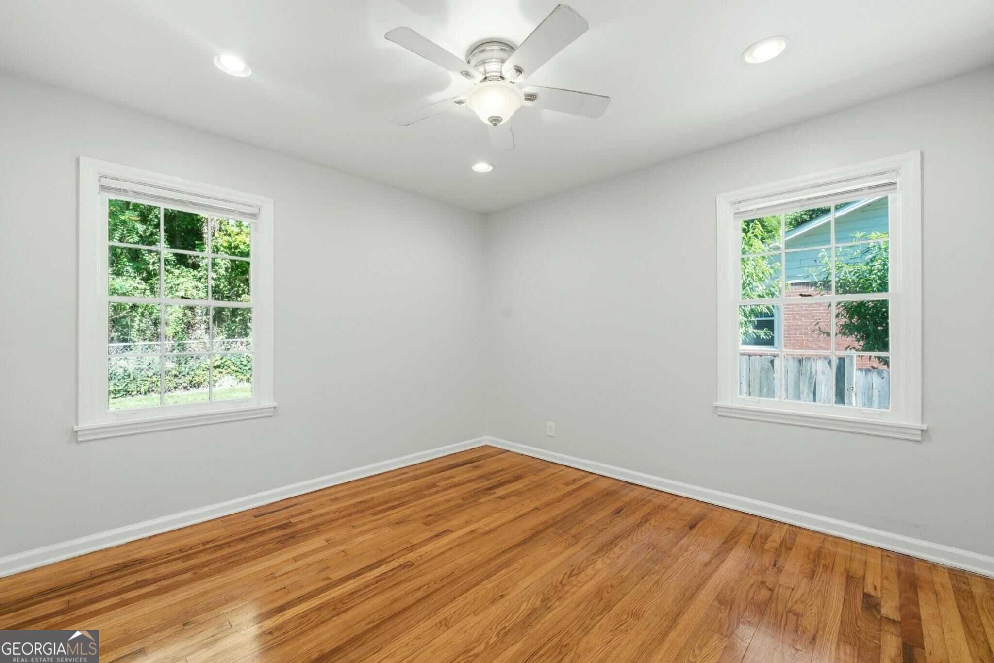 1010 Scott Circle Property Photo 12