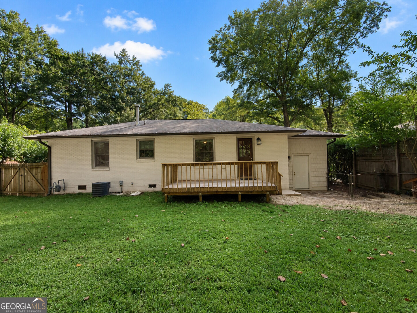 1010 Scott Circle Property Photo 26