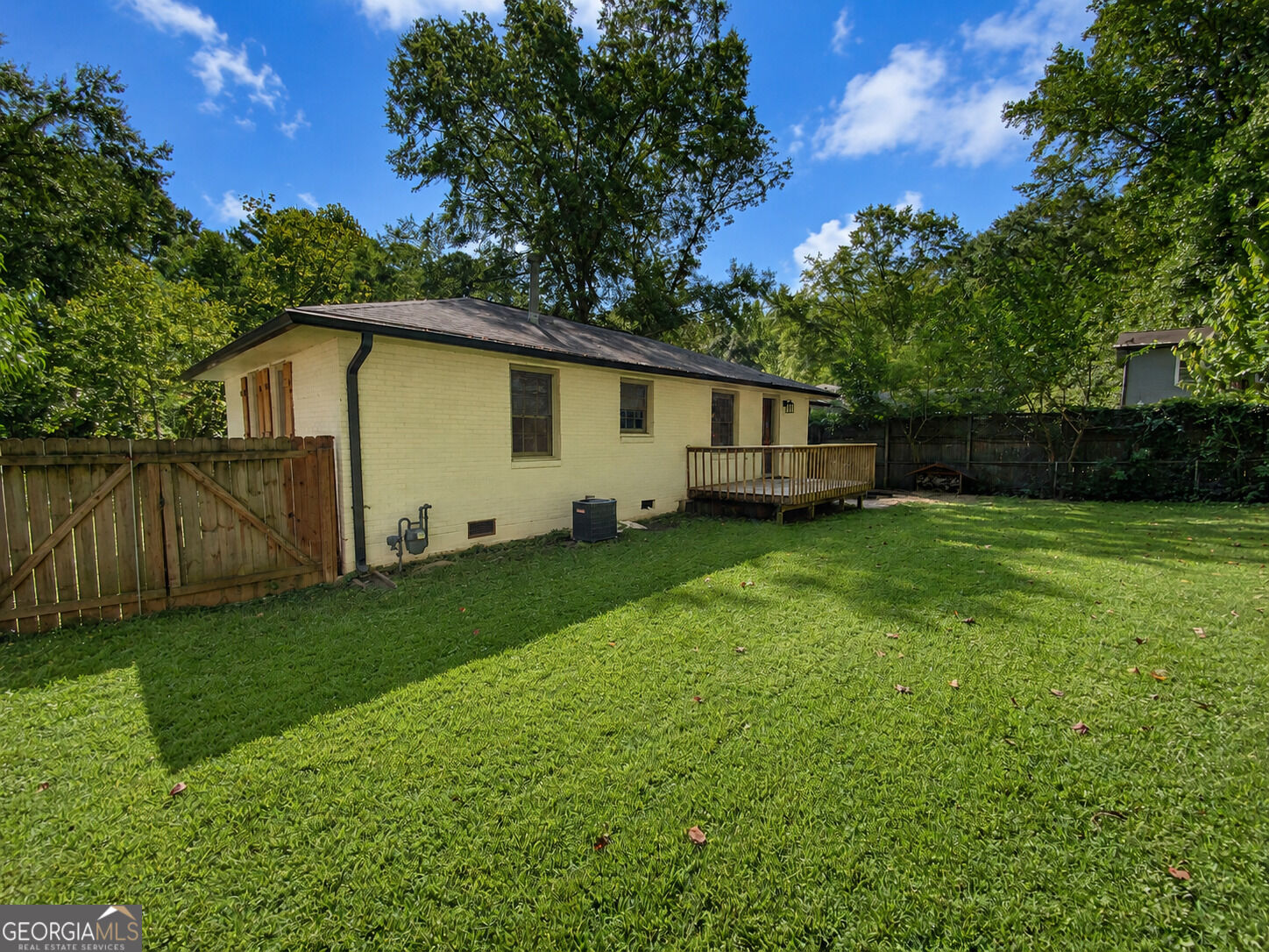 1010 Scott Circle Property Photo 27