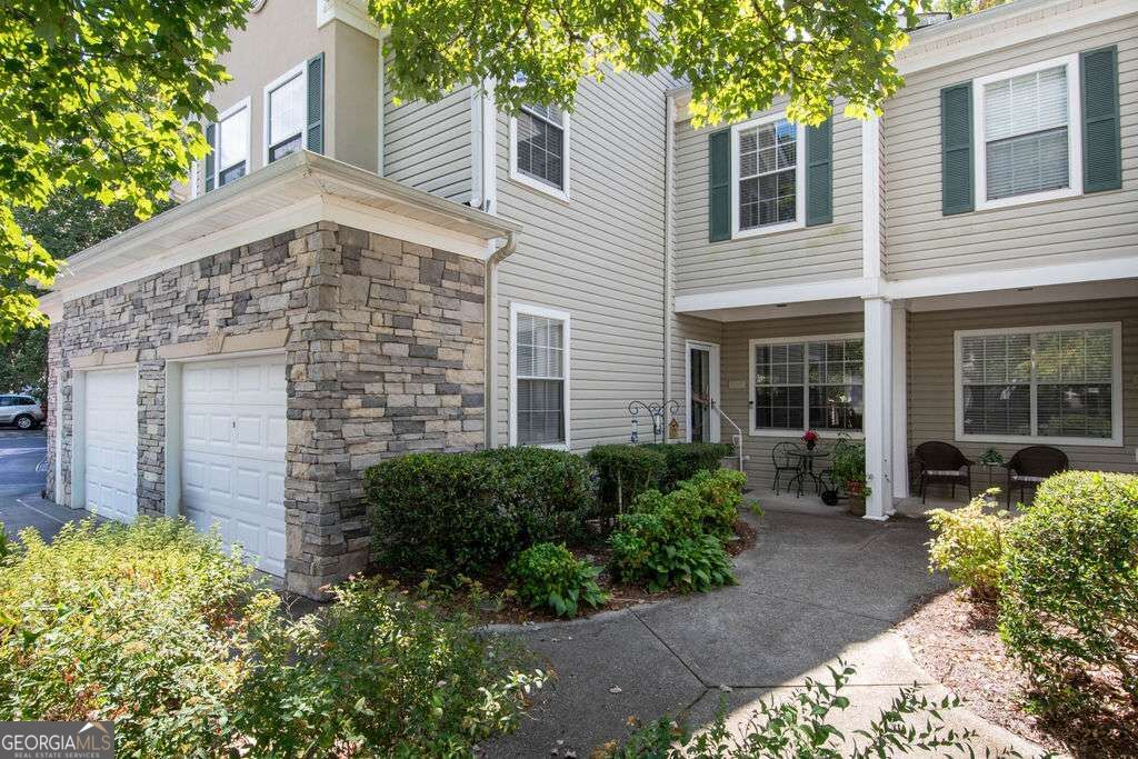510 Las Brasis Court Property Photo 3