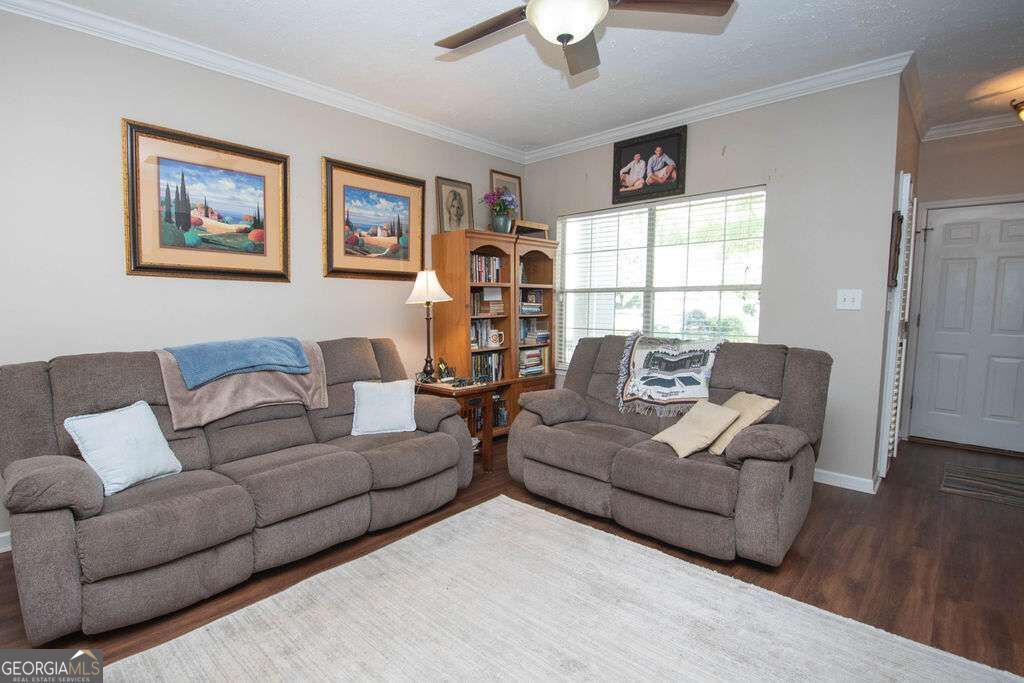 510 Las Brasis Court Property Photo 9