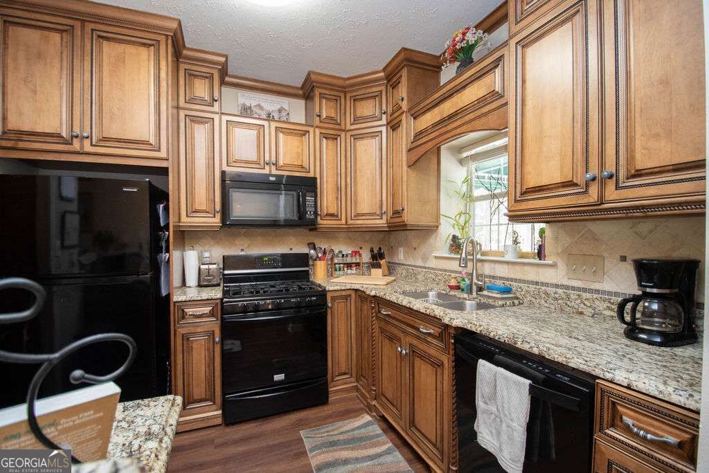 510 Las Brasis Court Property Photo 12