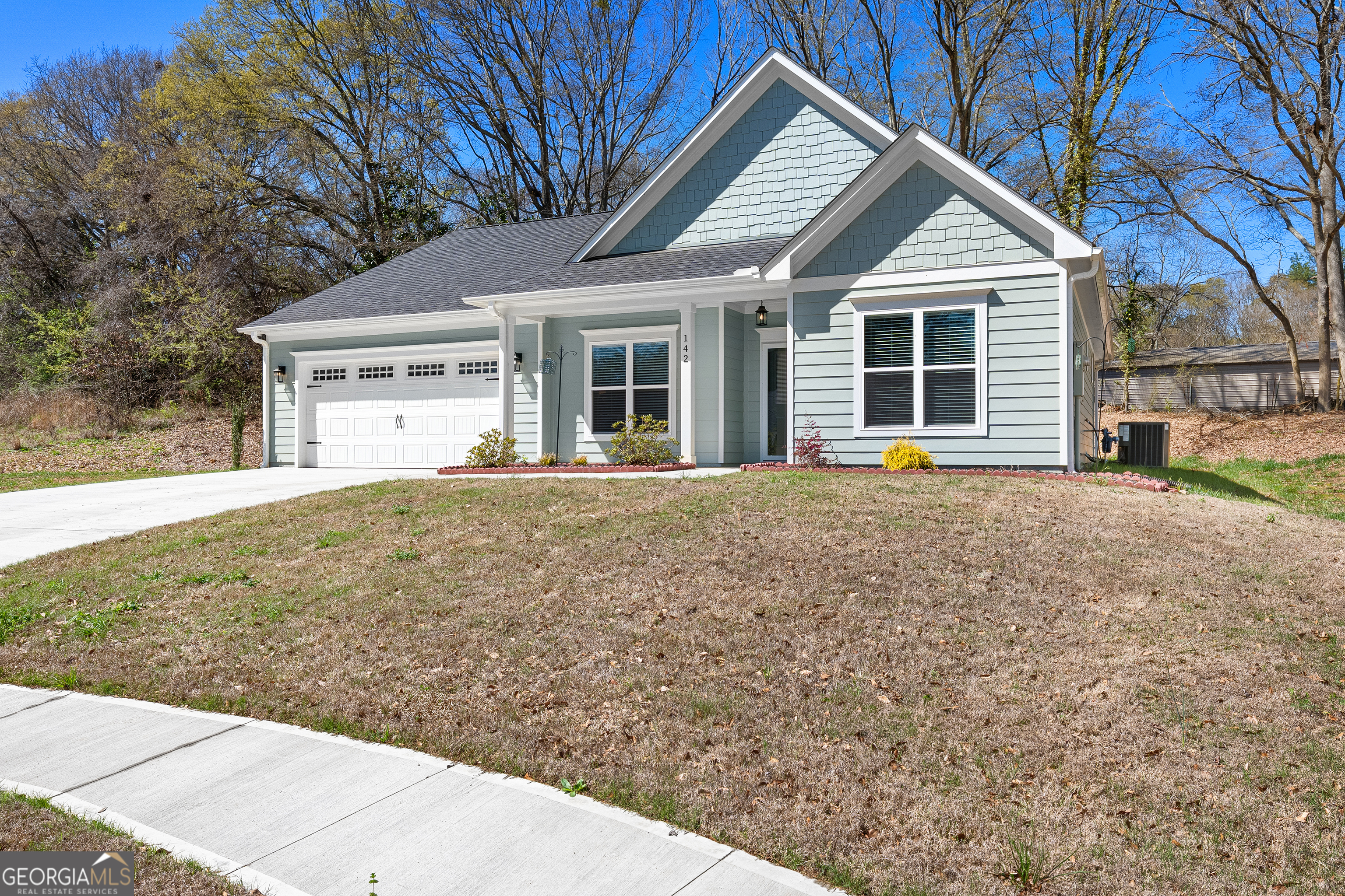 142 Fairview Station Property Photo 3
