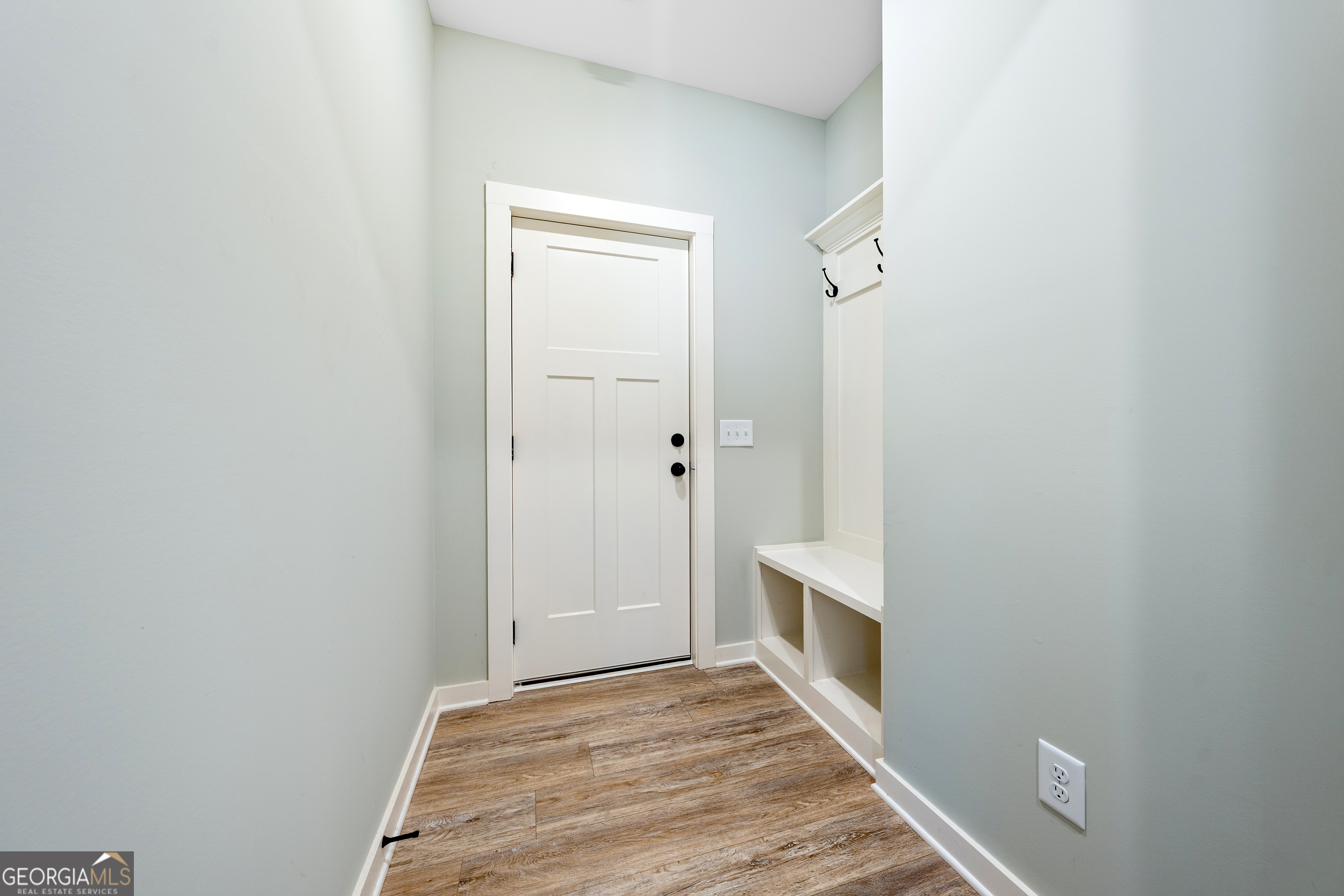 142 Fairview Station Property Photo 28