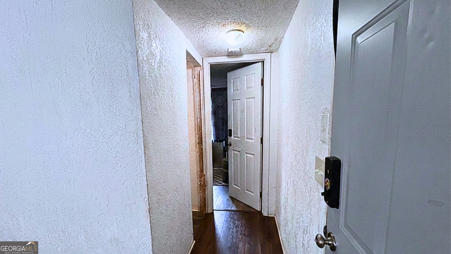 57 Cherokee Drive Property Photo 4