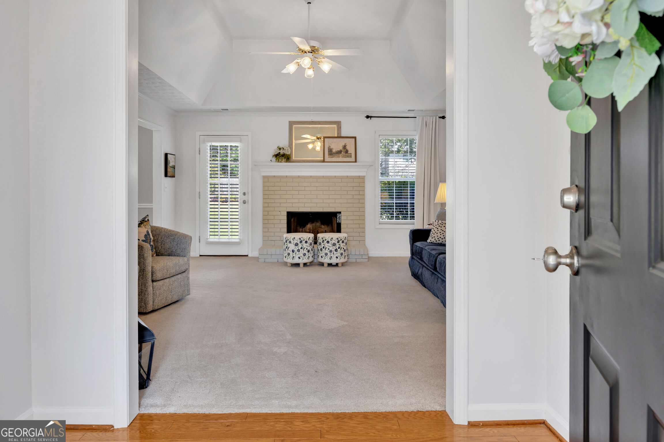 158 Cole Circle Property Photo 3
