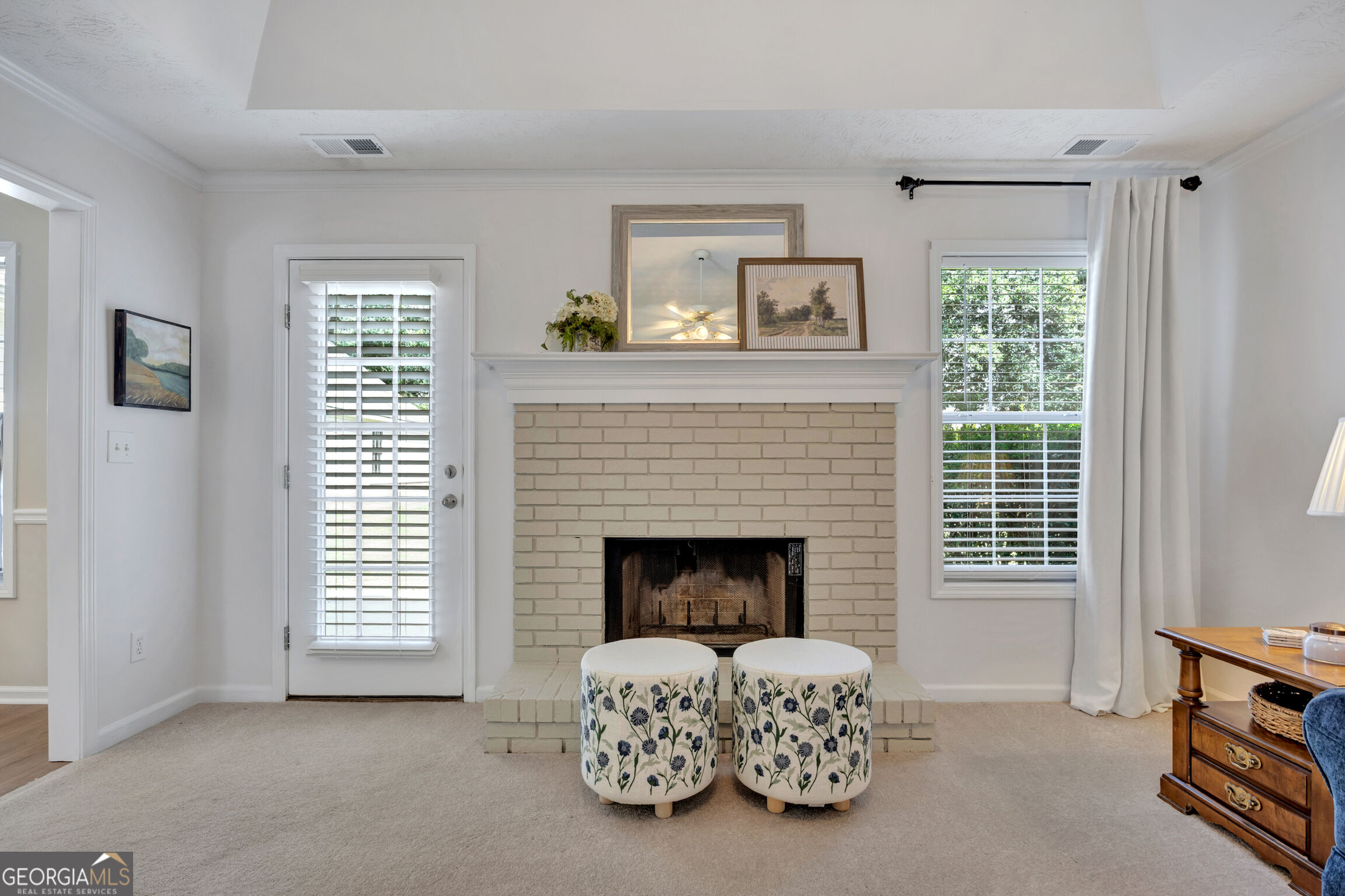 158 Cole Circle Property Photo 6