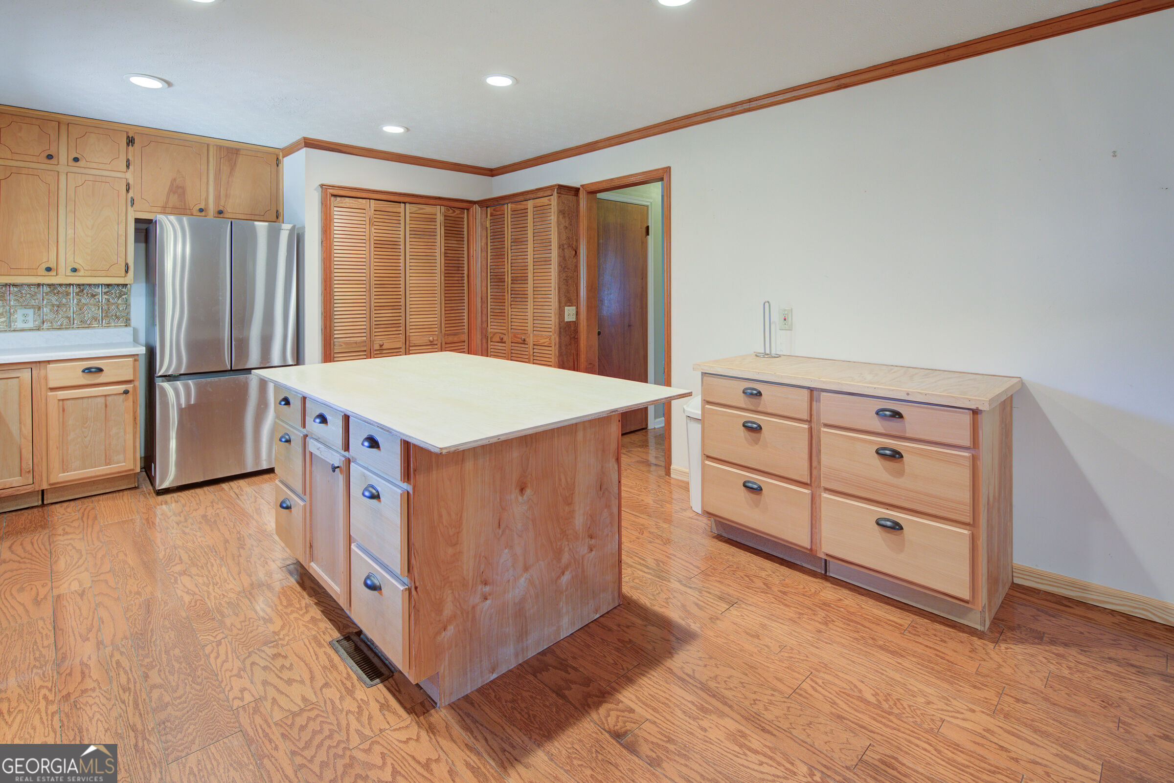 120 Windy Hill Drive Property Photo 3