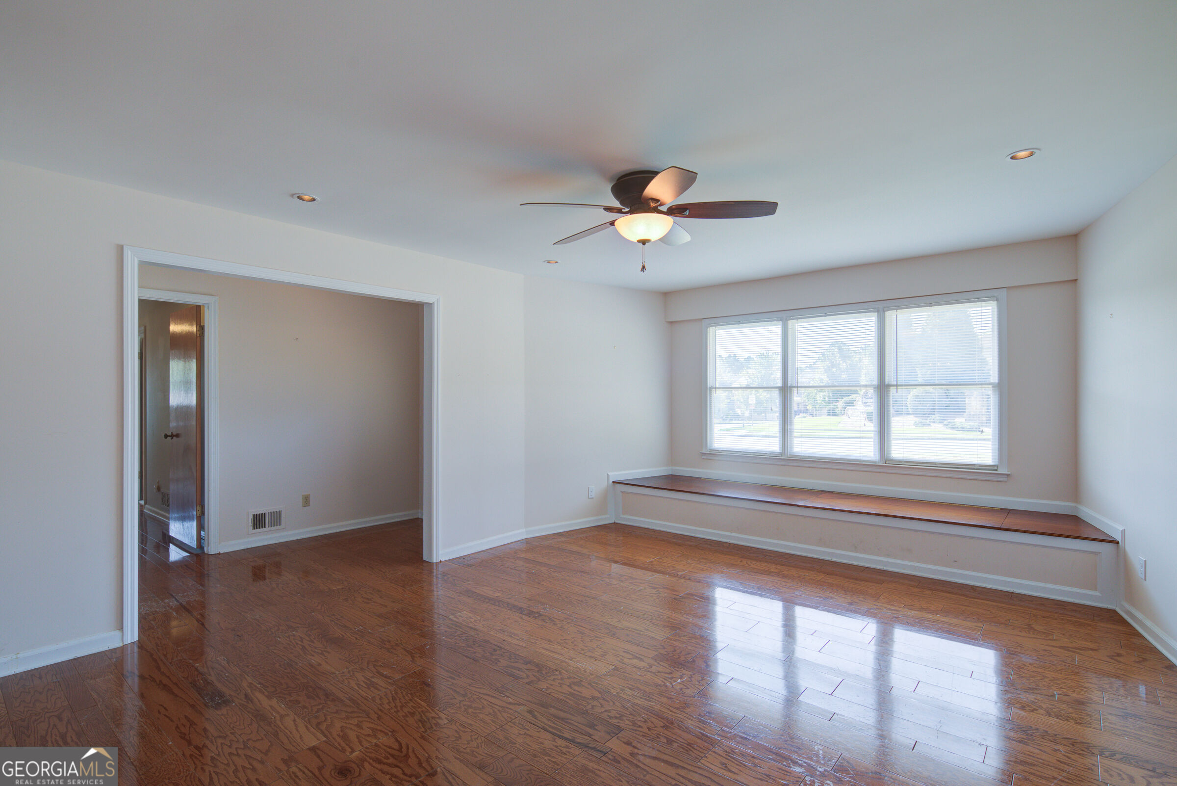 120 Windy Hill Drive Property Photo 6
