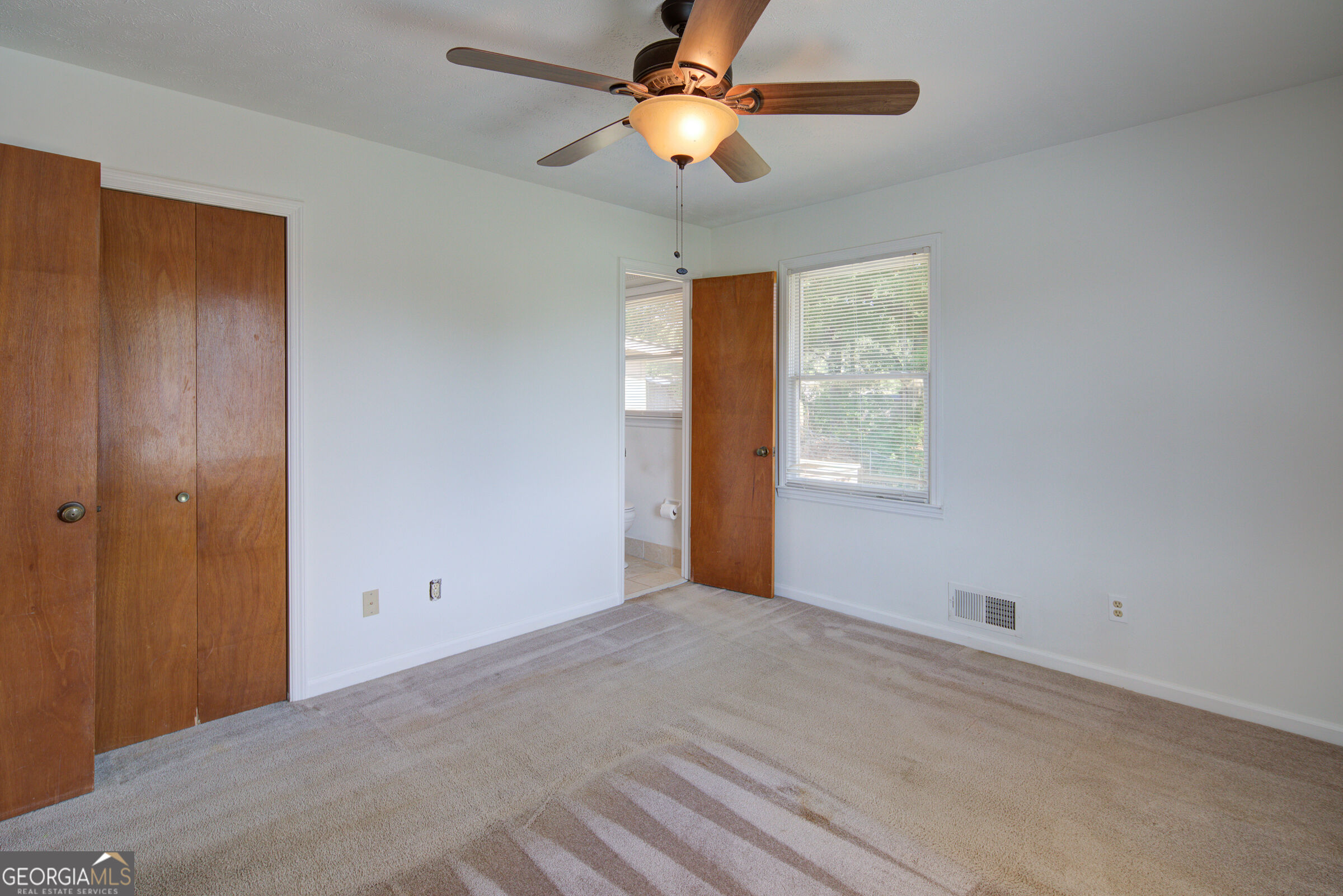 120 Windy Hill Drive Property Photo 16