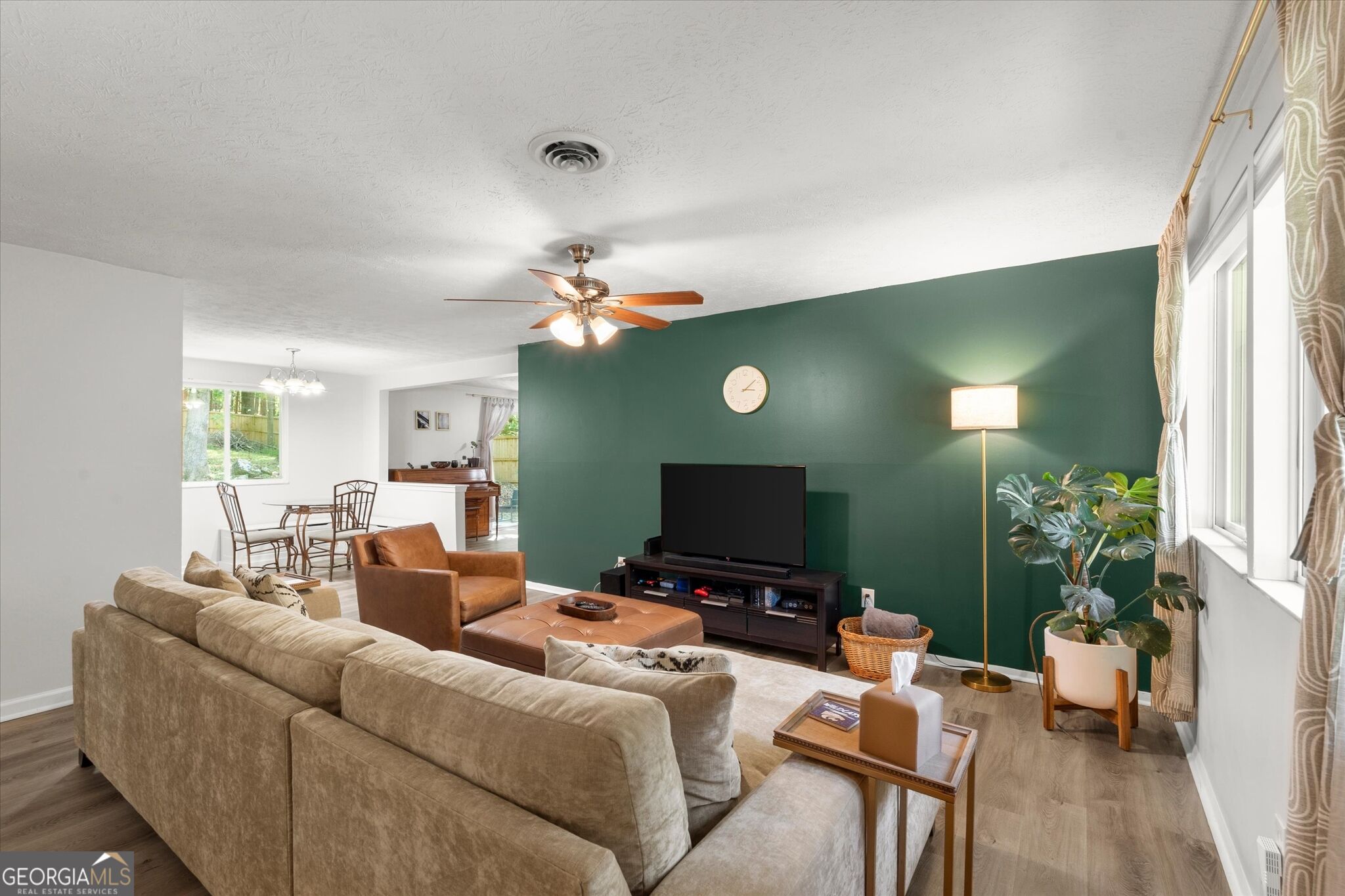 3705 Somerset Drive Sw Property Photo 4