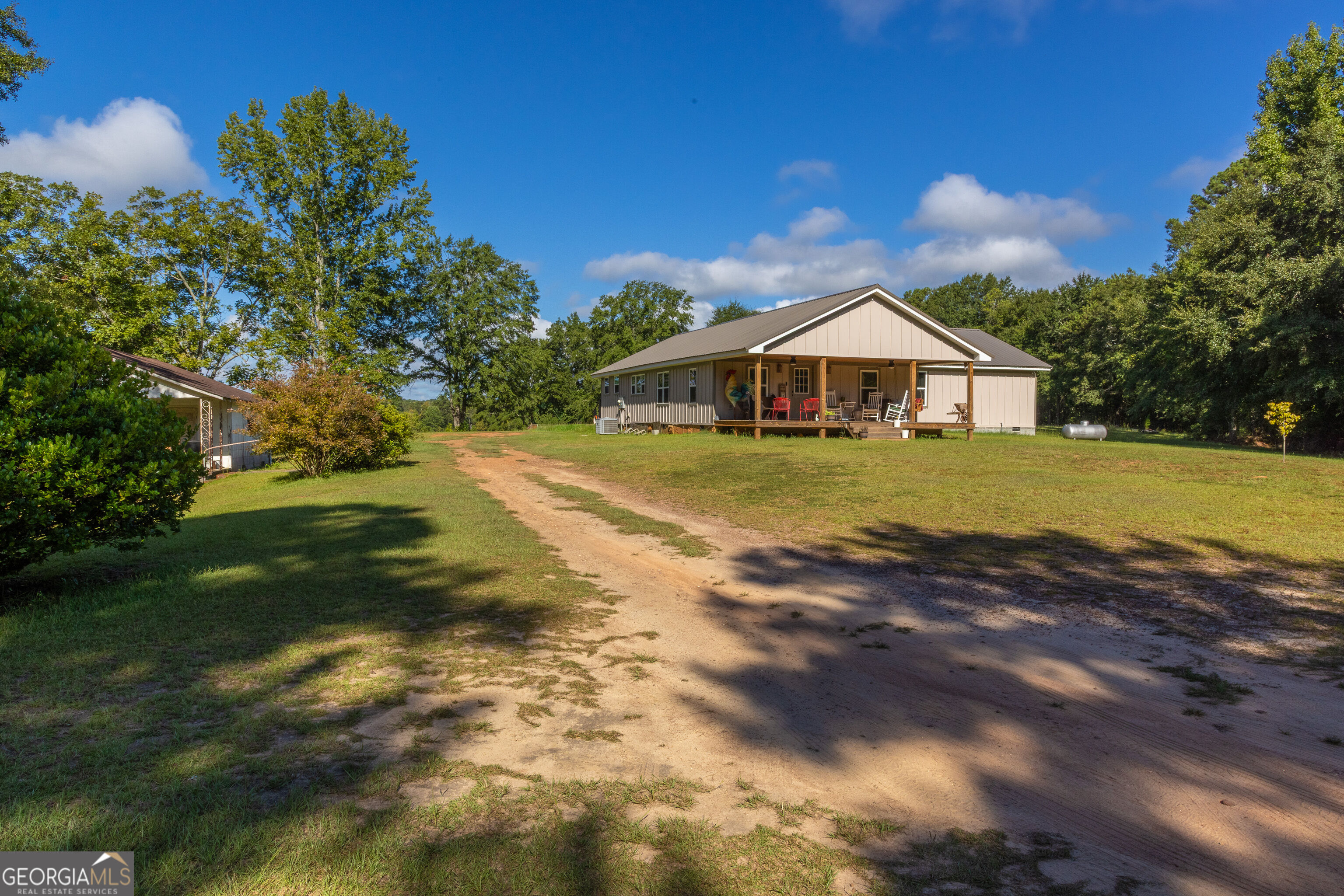655 White Road Property Photo 7