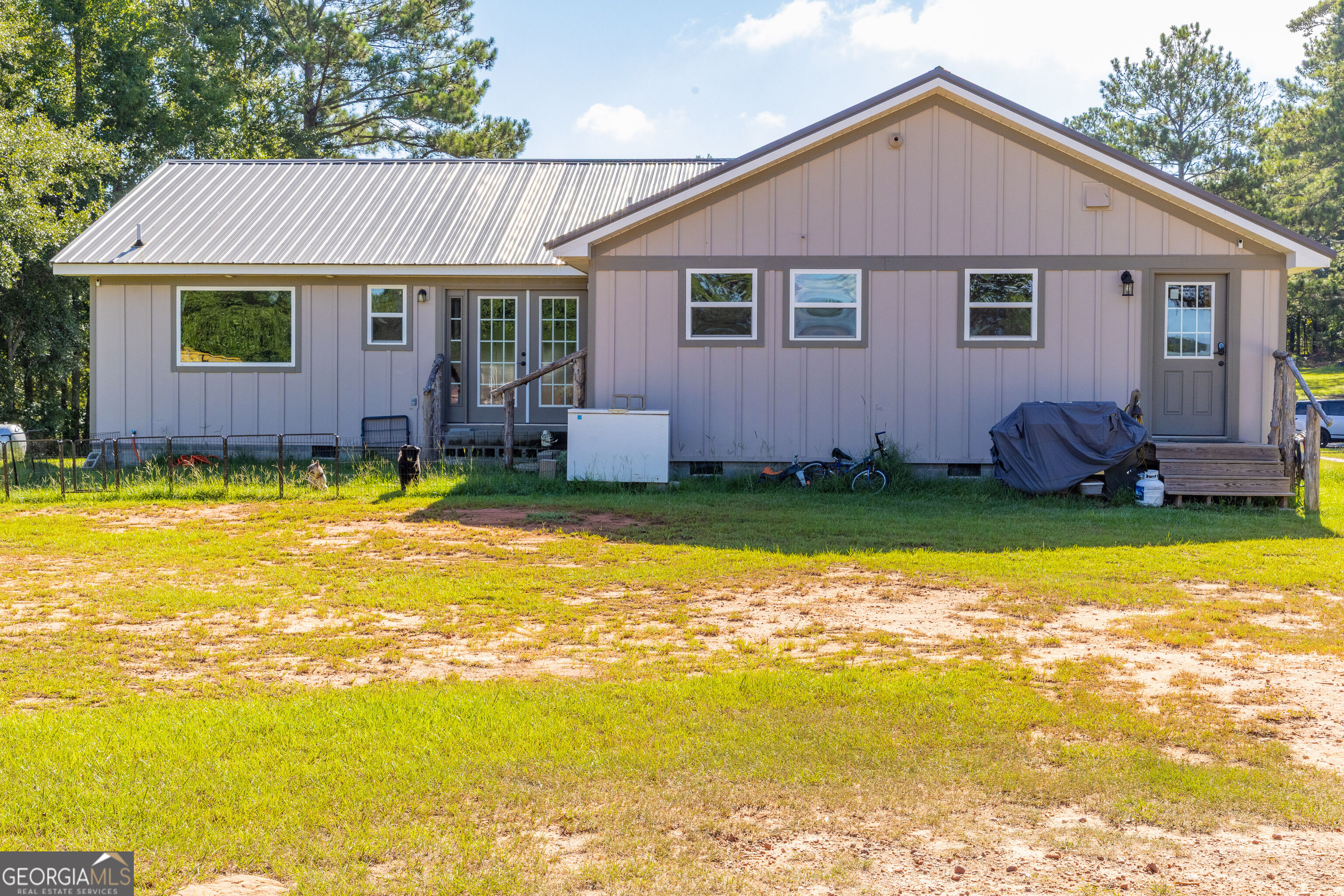 655 White Road Property Photo 14