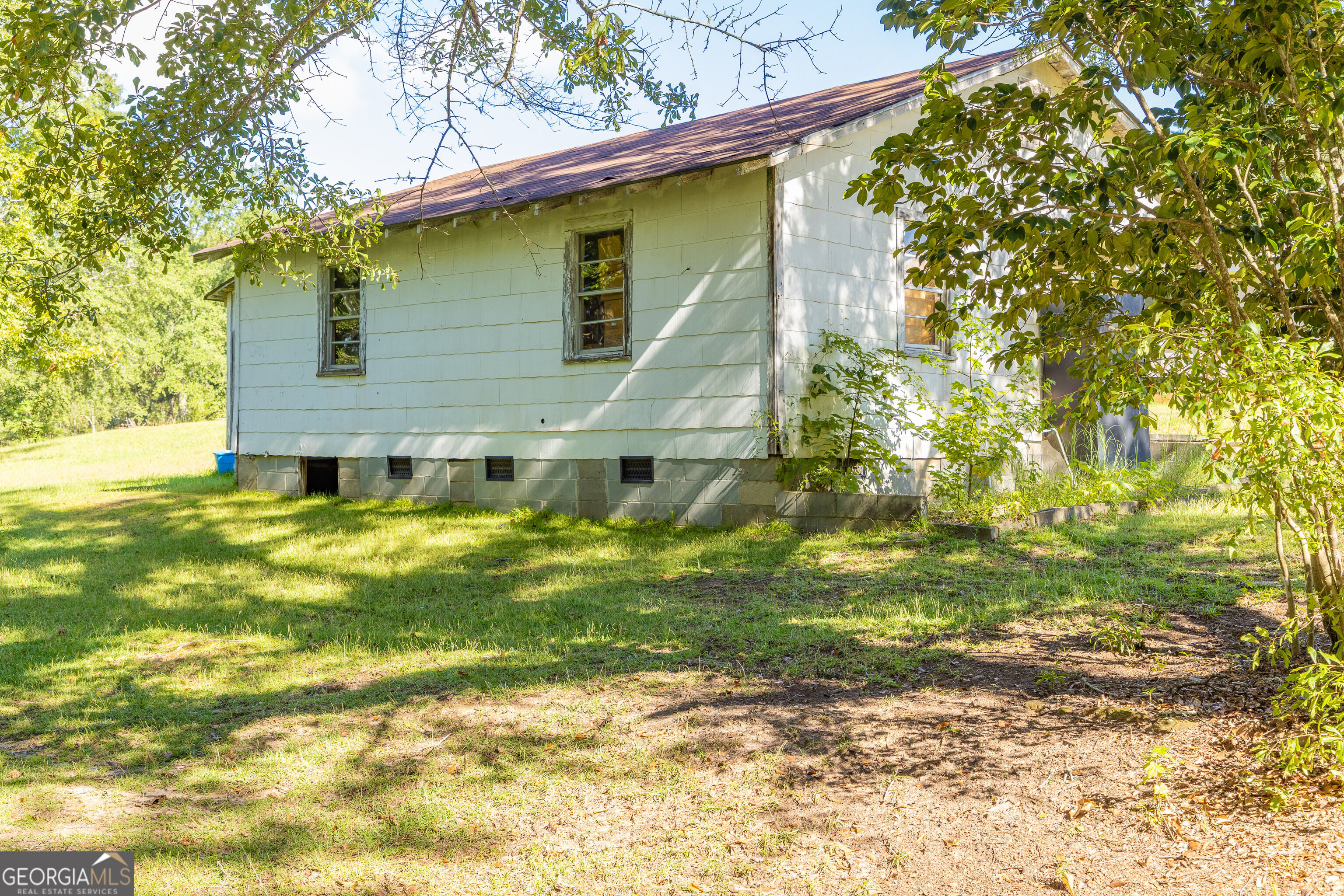 655 White Road Property Photo 18
