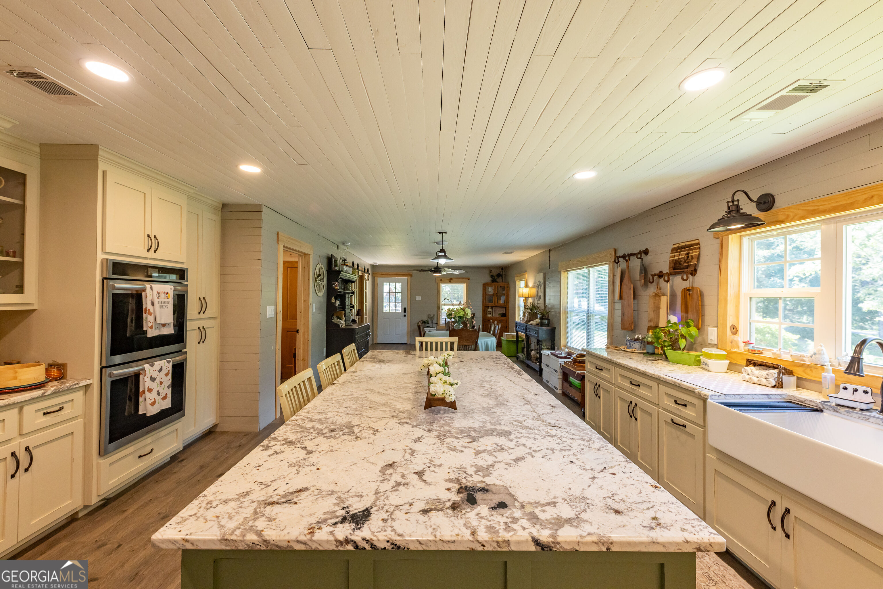 655 White Road Property Photo 20