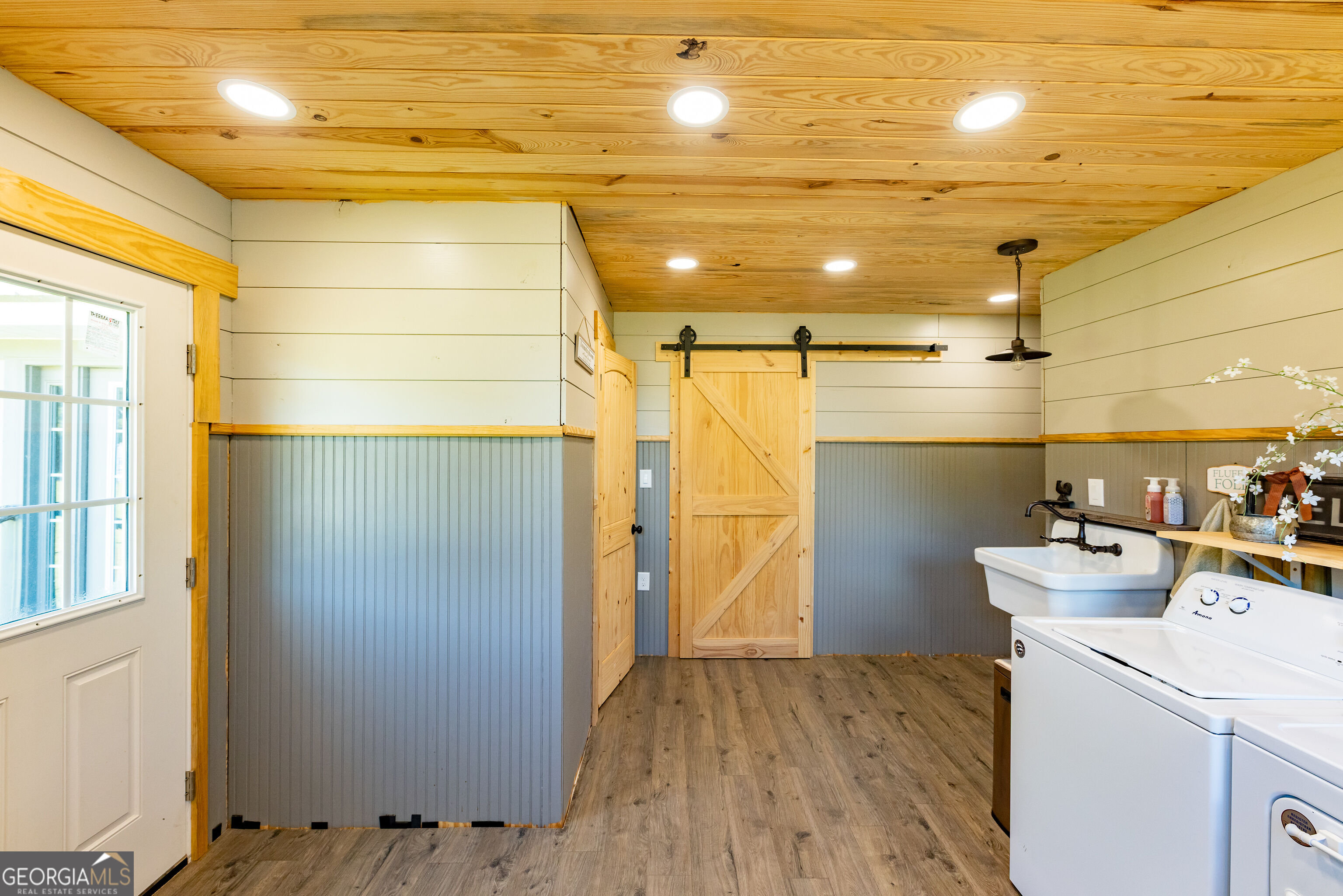 655 White Road Property Photo 29