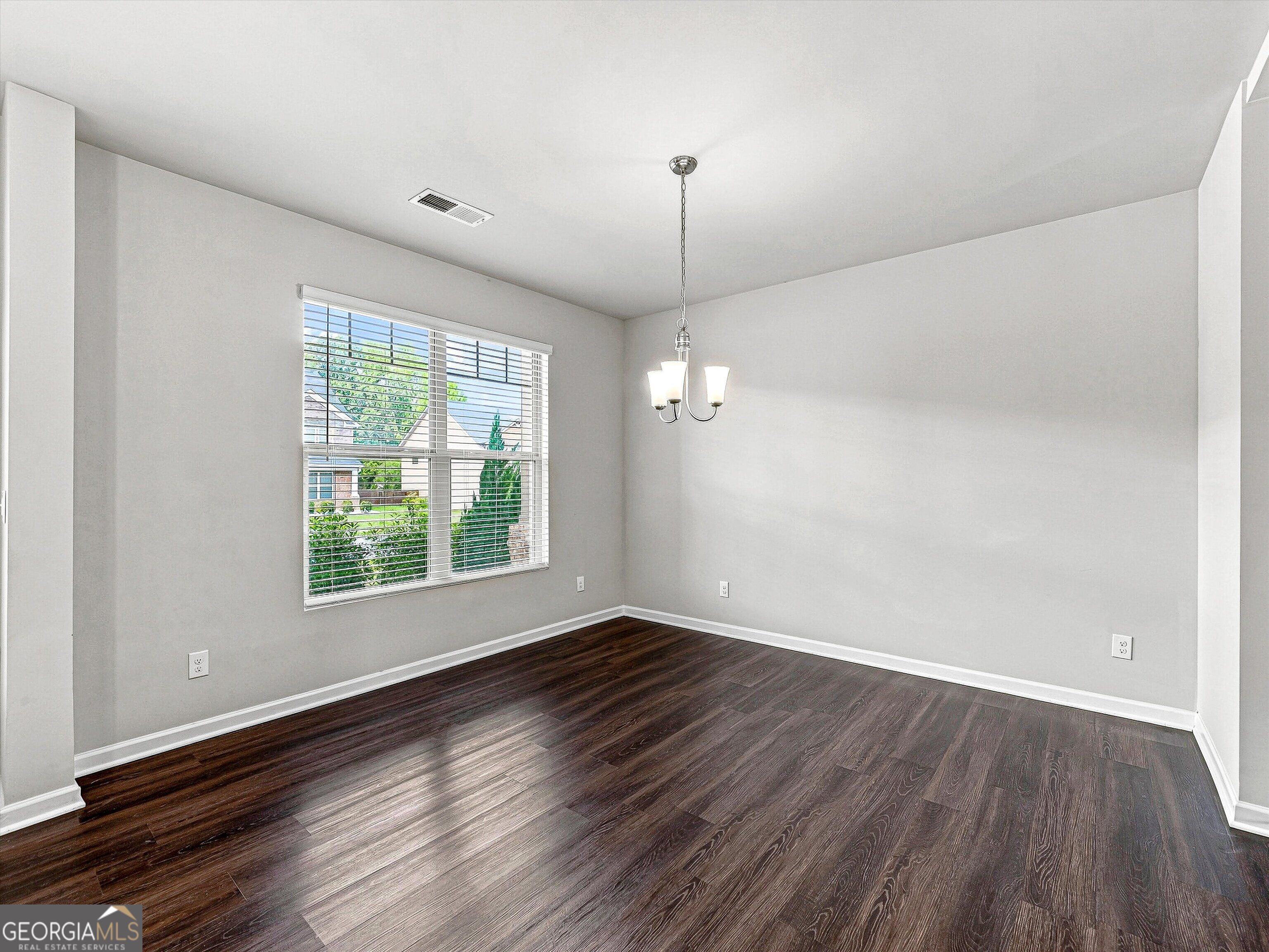 1218 Brookstone Circle Property Photo 8
