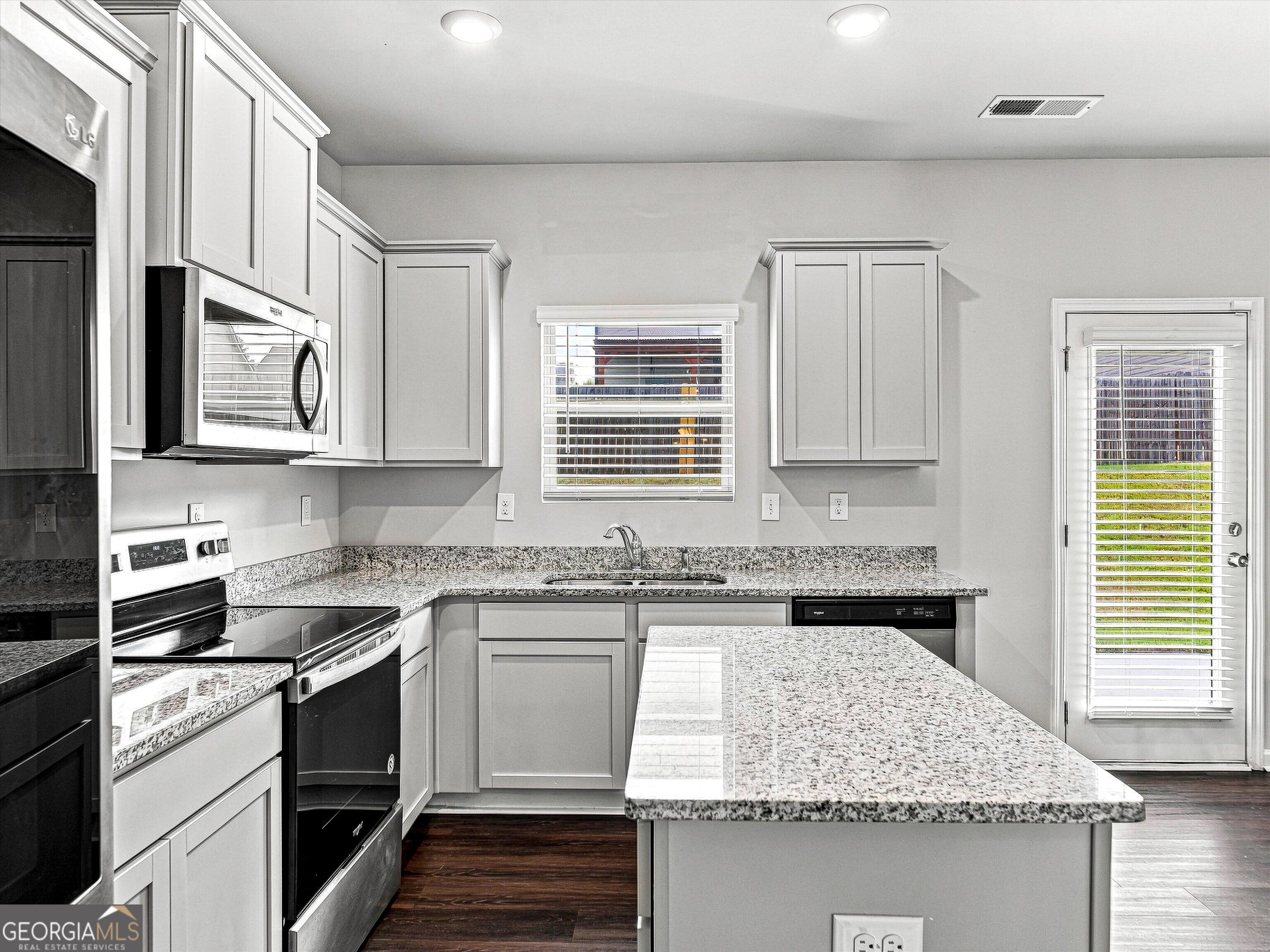 1218 Brookstone Circle Property Photo 10