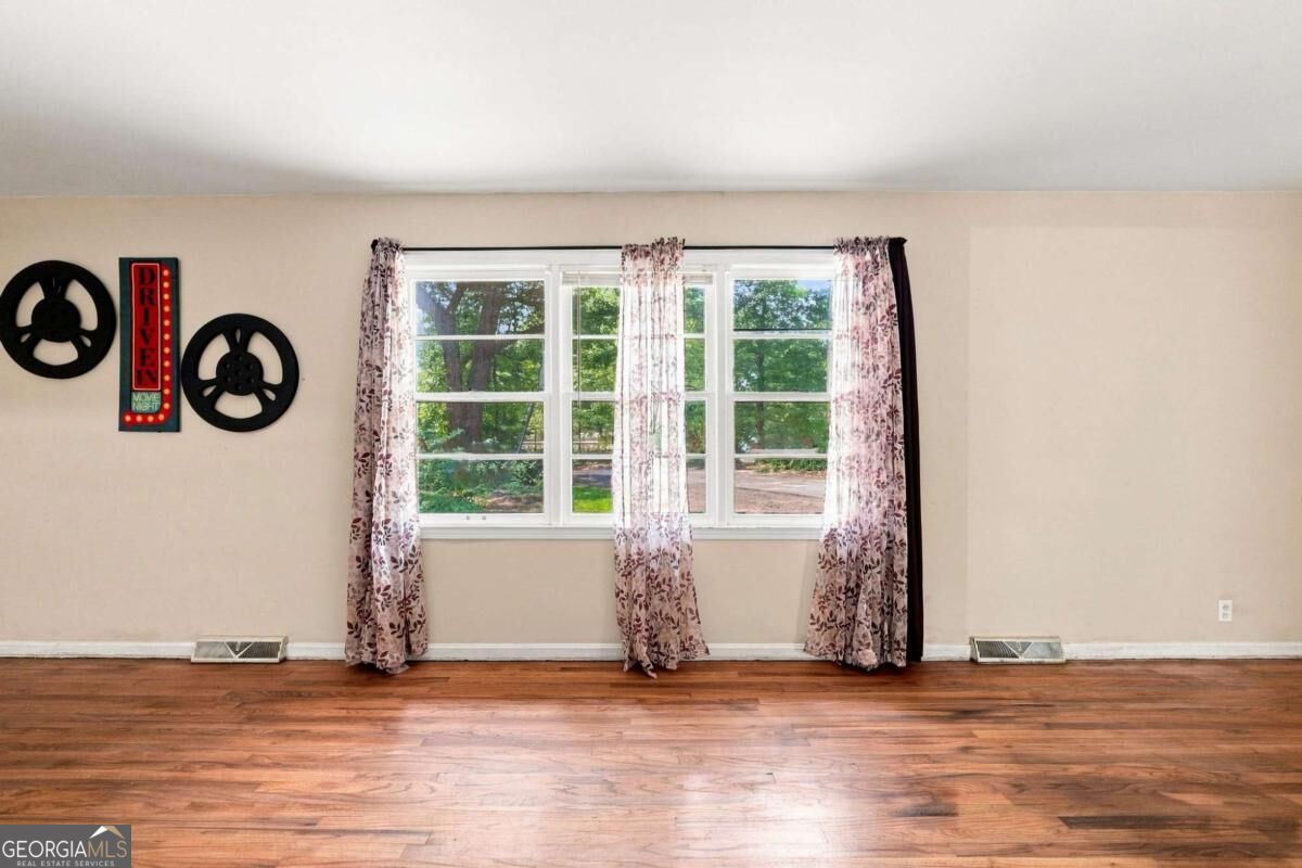7018 Highway 27 Property Photo 9
