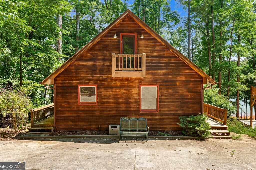 415 Kenwood Drive Property Photo 1